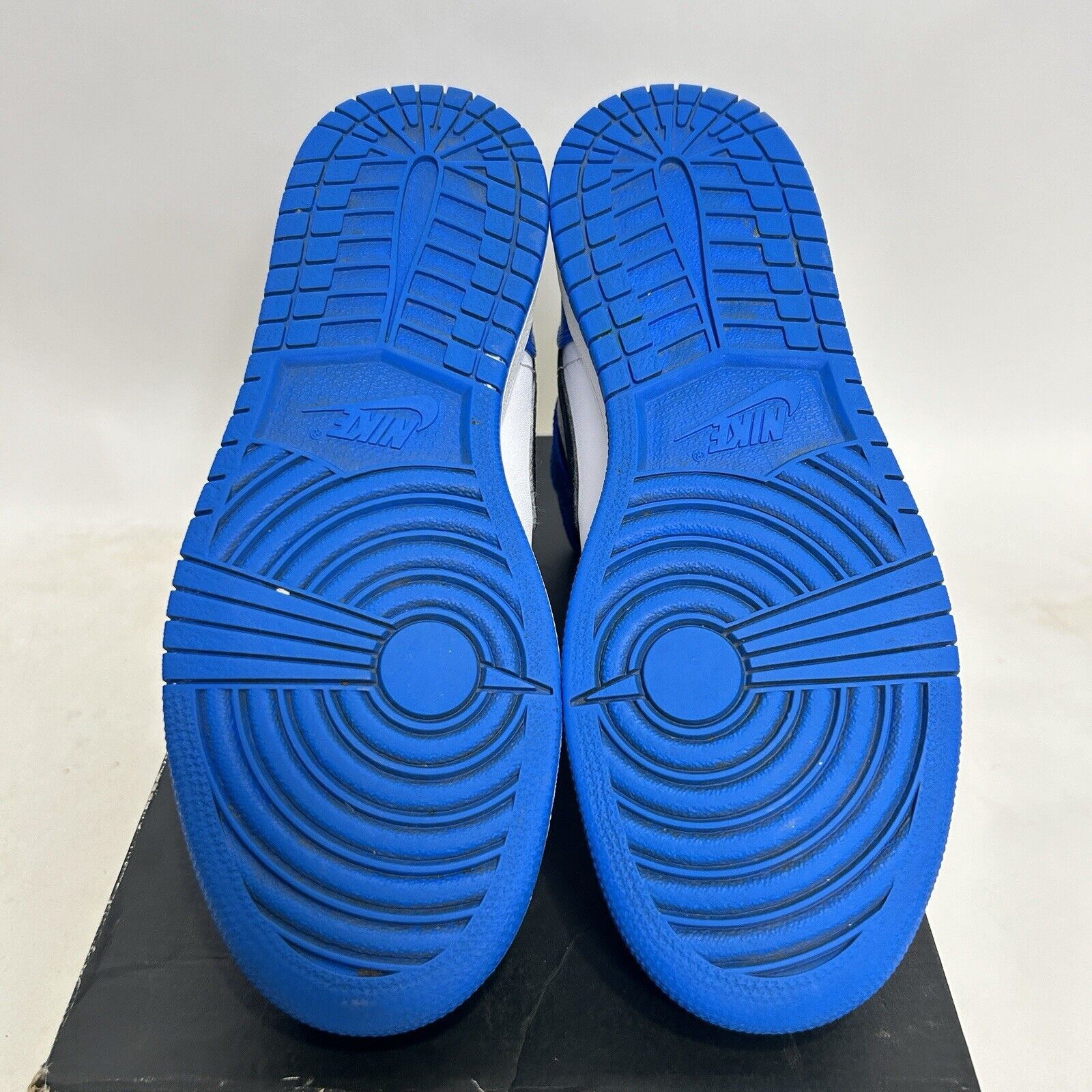 Nike Nike Air Jordan 1 Retro High GS Rare Air "Soar Blue" 2024 Size US 7.5 / IT 37.5 - 7 Thumbnail