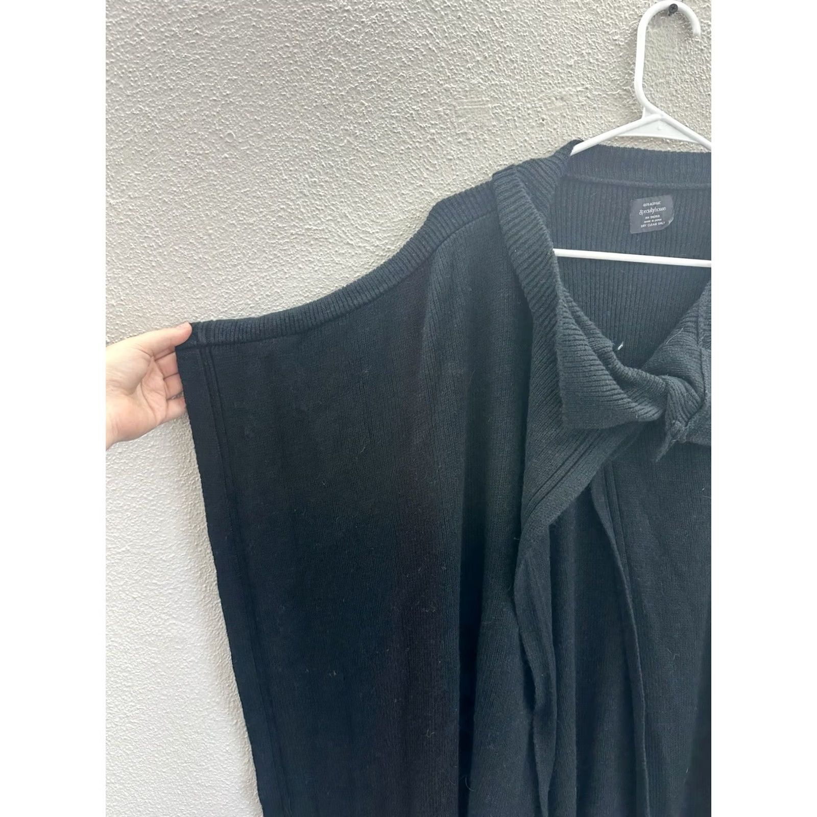 Vintage Specialty House Womens Sweater Cape One Size Black Vintage Knit Top Button Cape Solid 80s 90s Bohemian Womens Size ONE SIZE - 2 Thumbnail
