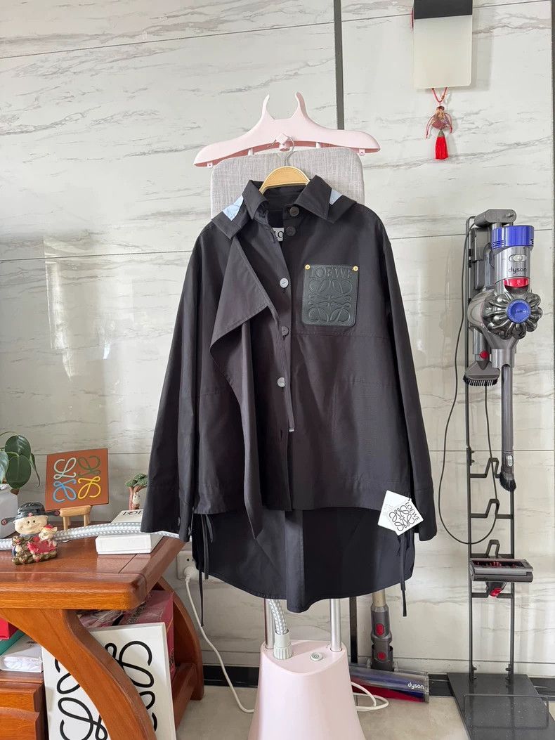 Loewe LOEWE Send out a windbreaker cloak and jacket Size XS / US 0-2 / IT 36-38 - 1 Thumbnail