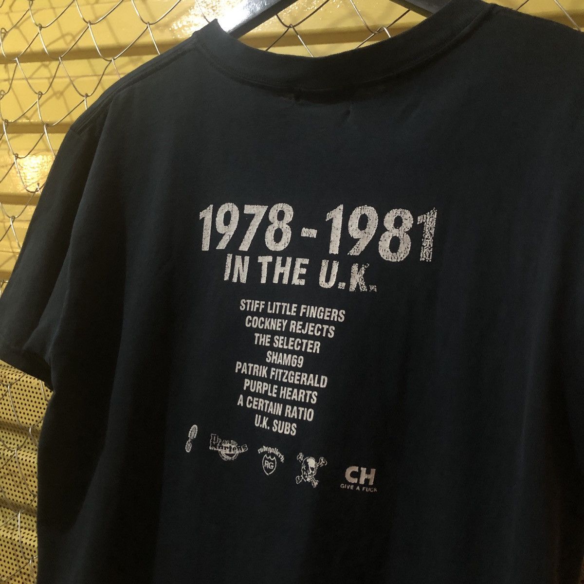 Band Tees Stiff little finger Rough cut and ready dubbed Size US M / EU 48-50 / 2 - 4 Thumbnail