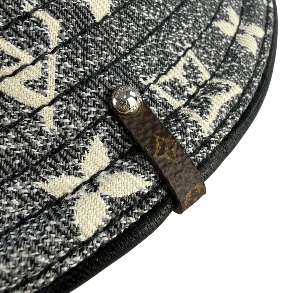 Louis Vuitton Louis Vuitton Monogram Jacquard Denim Bucket Hat Size ONE SIZE - 5 Thumbnail