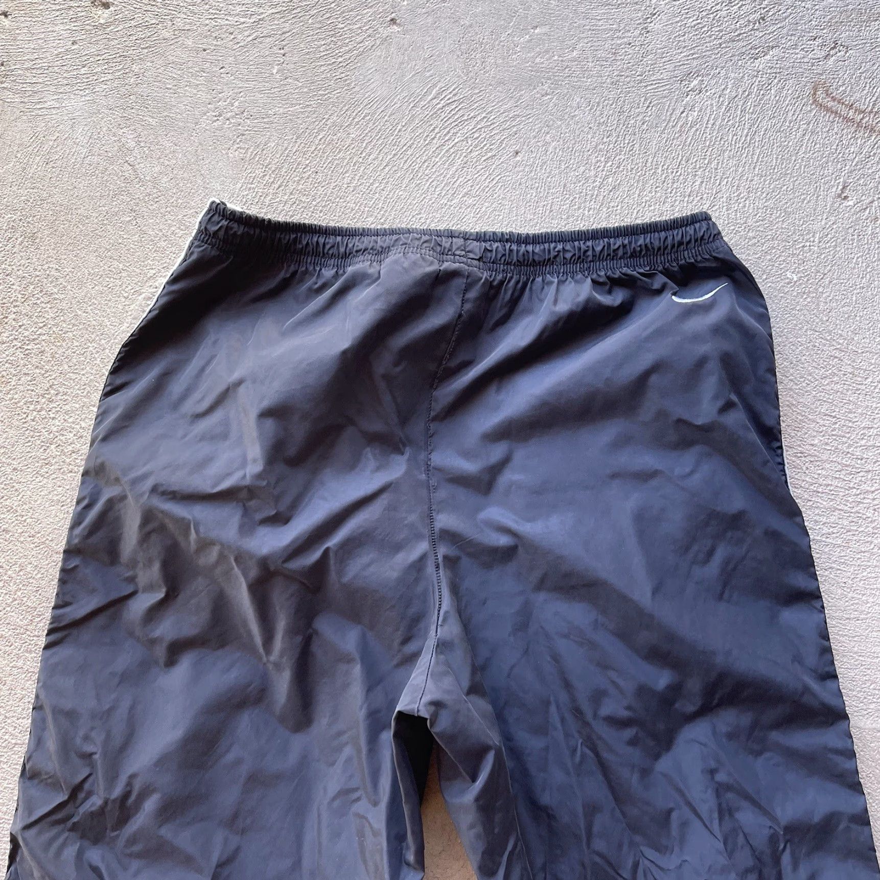 Nike Vintage Nike Pants Mens Large Black Windbreaker Track Elastic Waist Gym Size US 33 - 5 Thumbnail