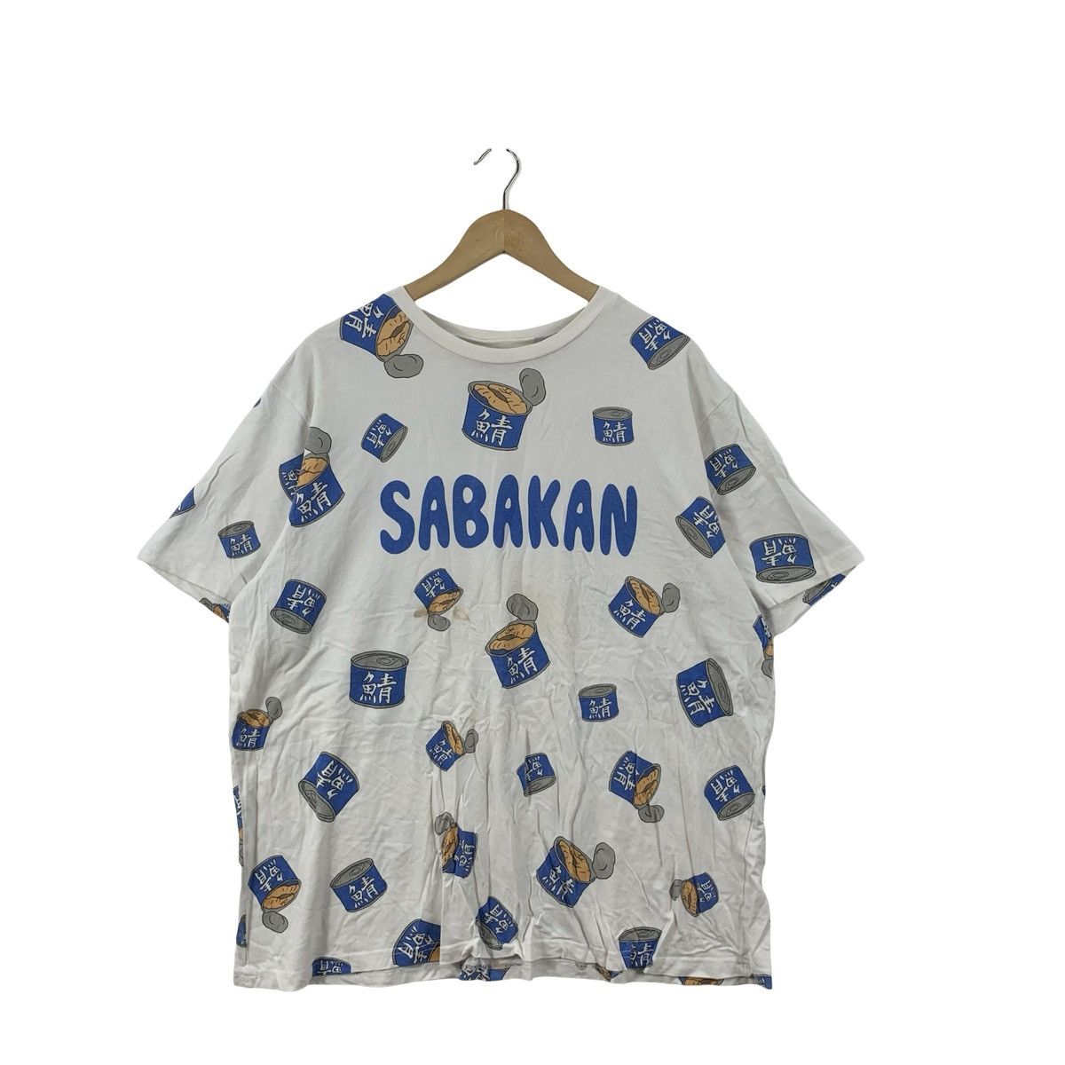 Vintage Vintage SABAKAN All Over Print Tee Japanese Canned Fish Size US XXL / EU 58 / 5 - 3 Thumbnail