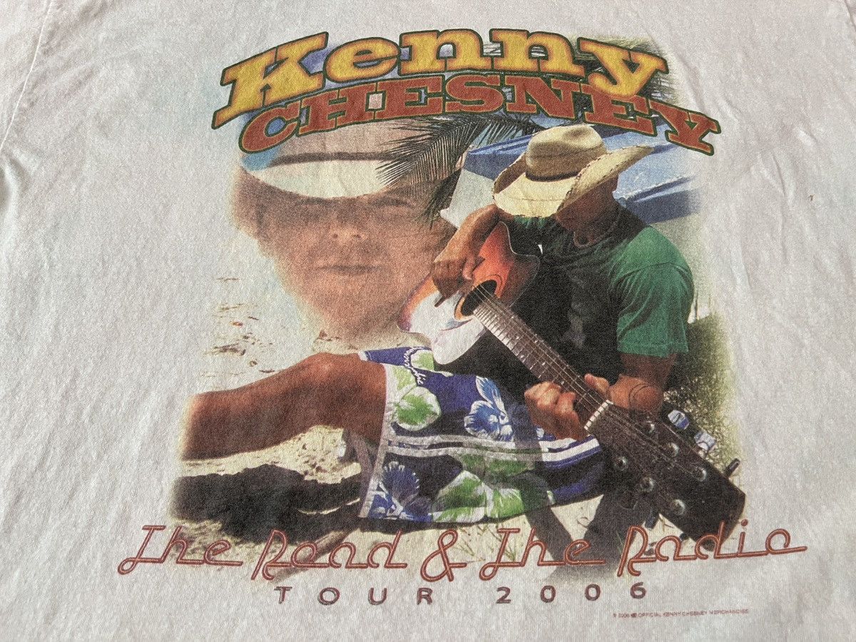 Band Tees × Vintage Vintage Kenny Chesney The Road & The Radio Tour 2006 T Shirt Size US XL / EU 56 / 4 - 2 Thumbnail