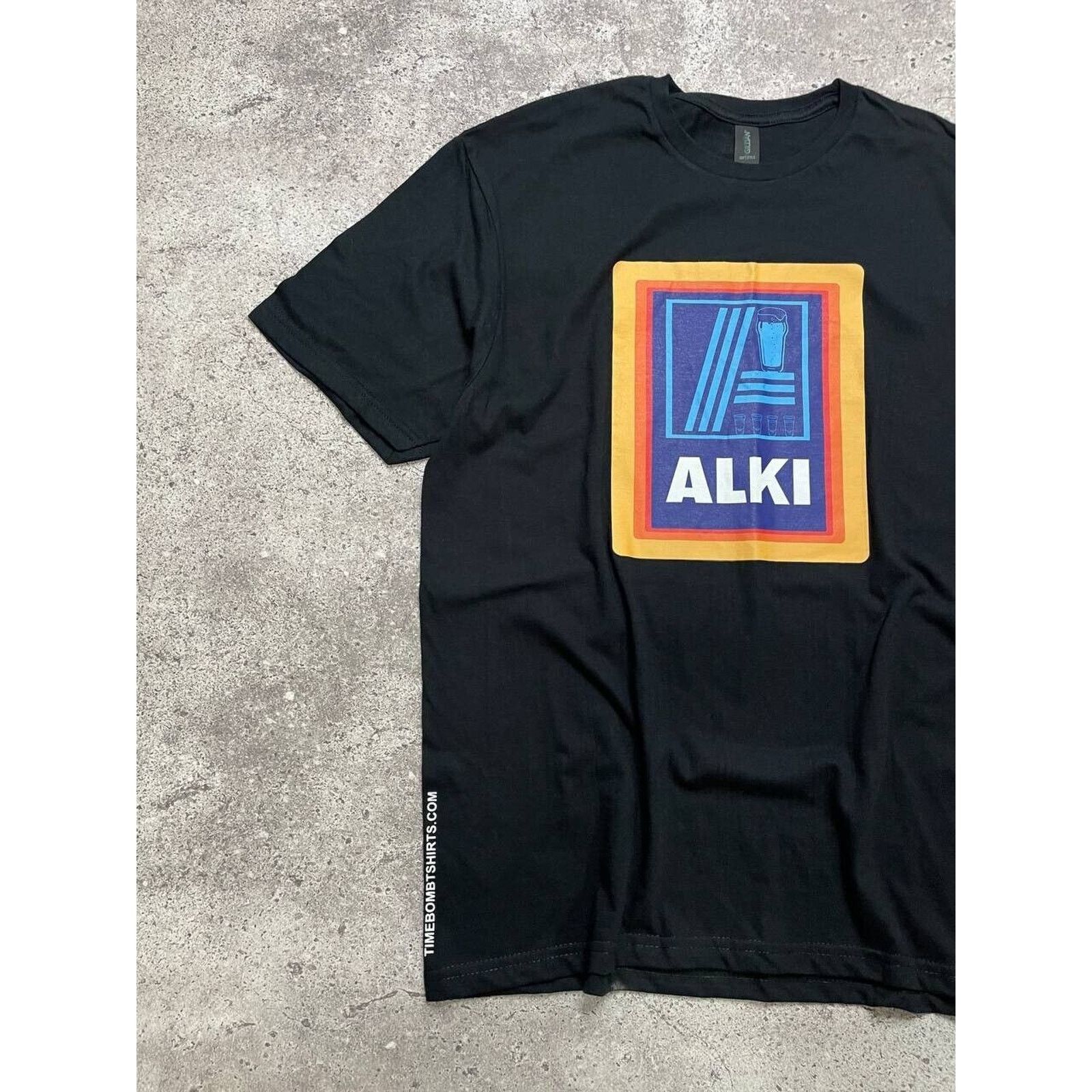 Gildan × Vintage Vintage ALKI Black Graphic T-Shirt L Gildan Softstyle Size US L / EU 52-54 / 3 - 2 Thumbnail