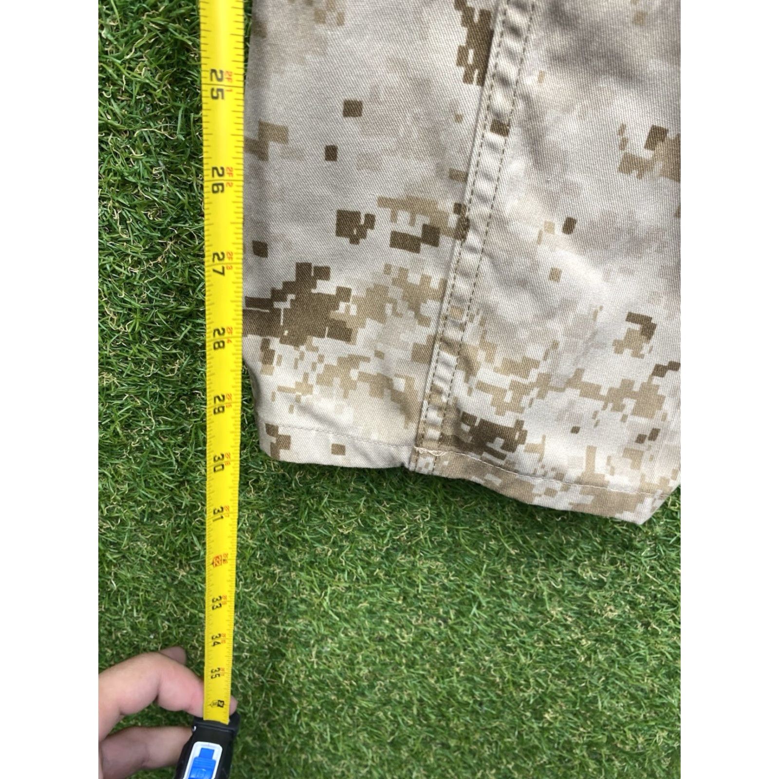 Vintage VINTAGE US ARMY Pants Mens Small Short Beige Digital Camo Cargo Pockets Desert Marpat Size US 29 - 5 Thumbnail