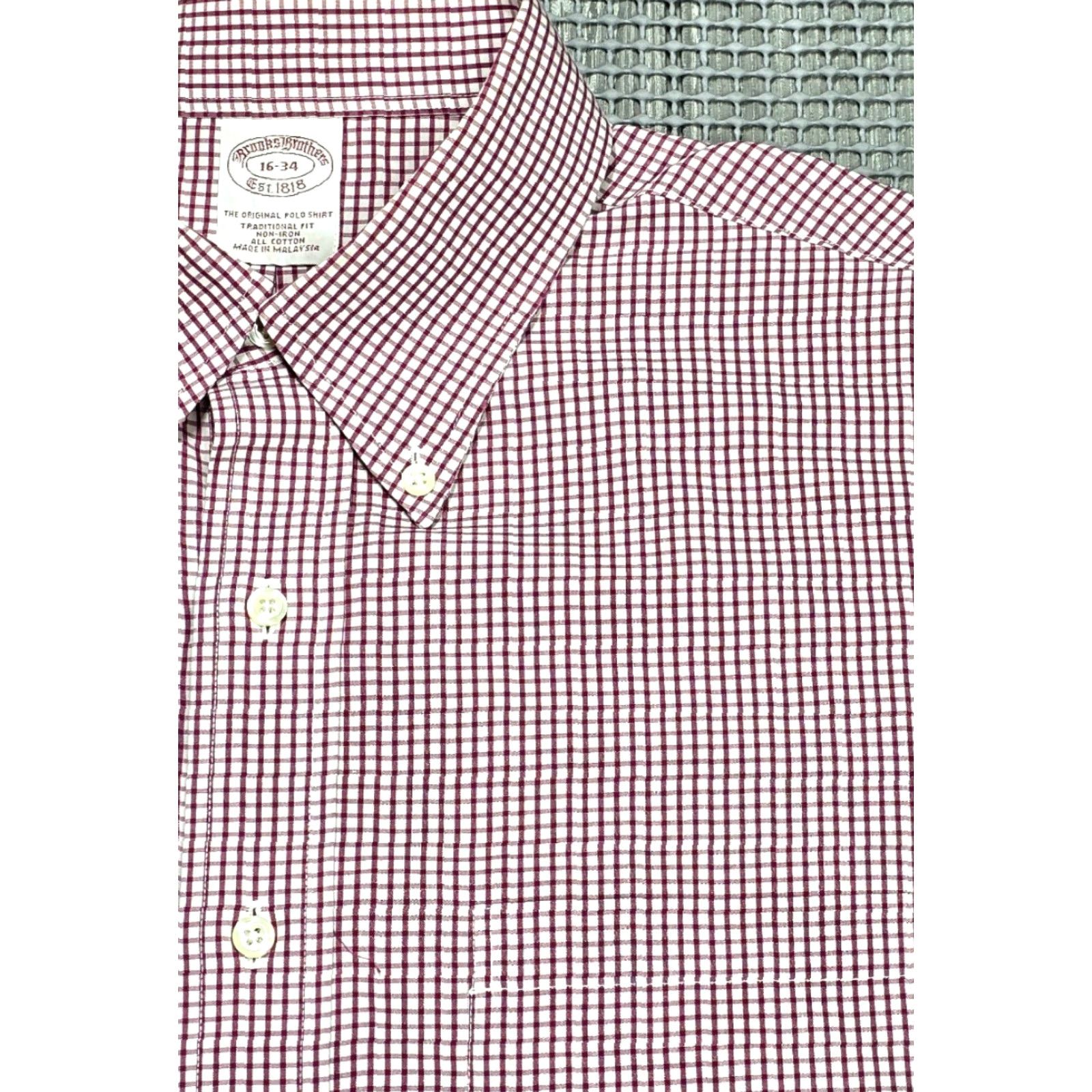 Brooks Brothers Brooks Brothers Shirt Mens Long Sleeve Button-Up 16 34 Traditional Fit blue white gingham OCBD Size US L / EU 52-54 / 3 - 3 Thumbnail