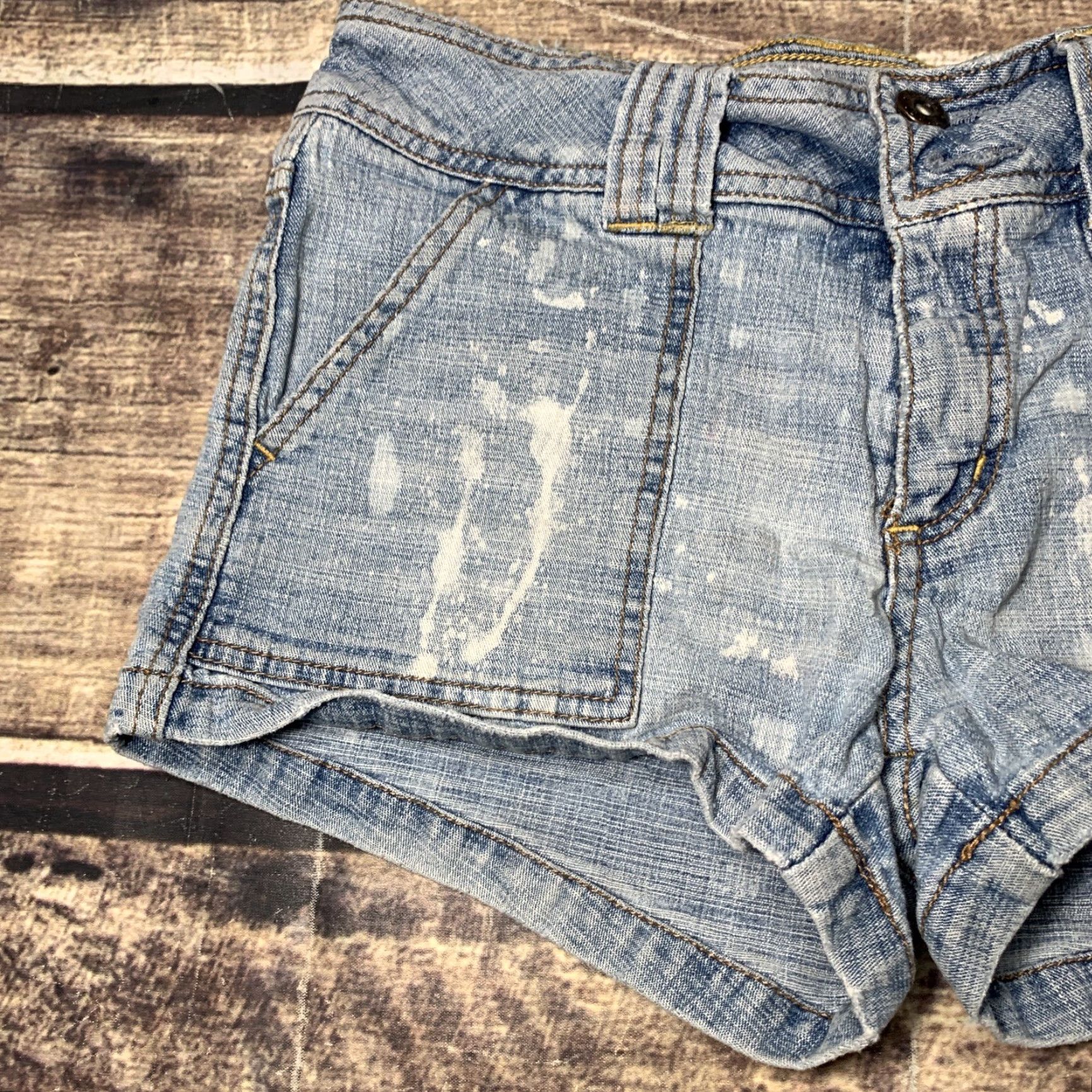 Vintage Womens Bongo Shorts Denim Distressed Flat Front 28 in Waist Size 5 Stretch Let Me Benediction? Size 28" / US 6 / IT 42 - 2 Thumbnail