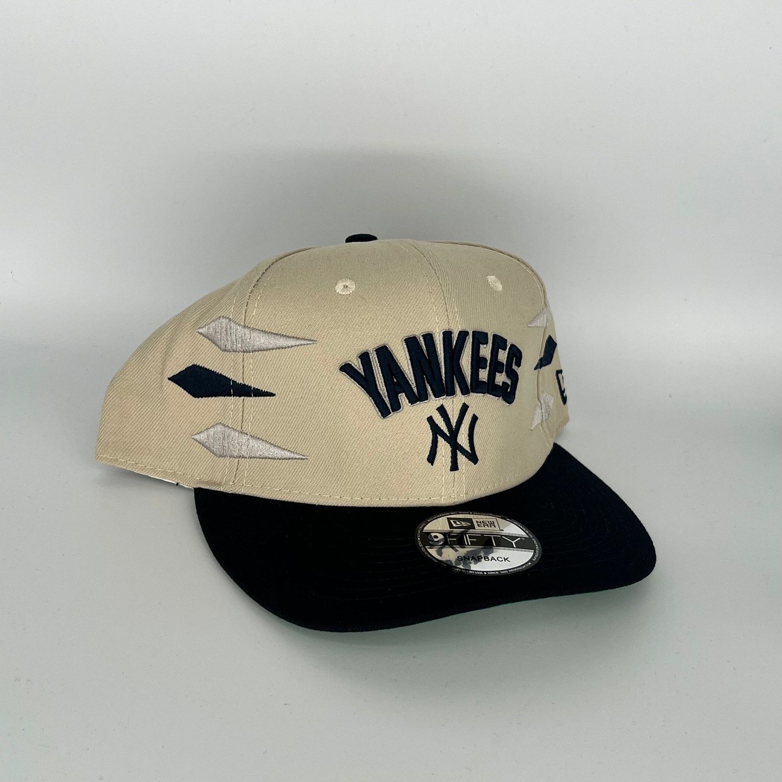New Era × Streetwear OMA x New Era x New York Yankees