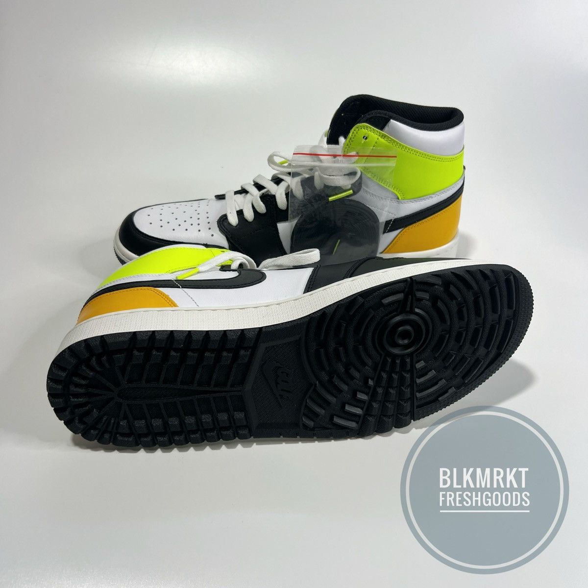 Jordan Brand Nike Air Jordan 1 High Golf Shoe White Black Volt Gold Size US 13 / EU 46 - 6 Thumbnail