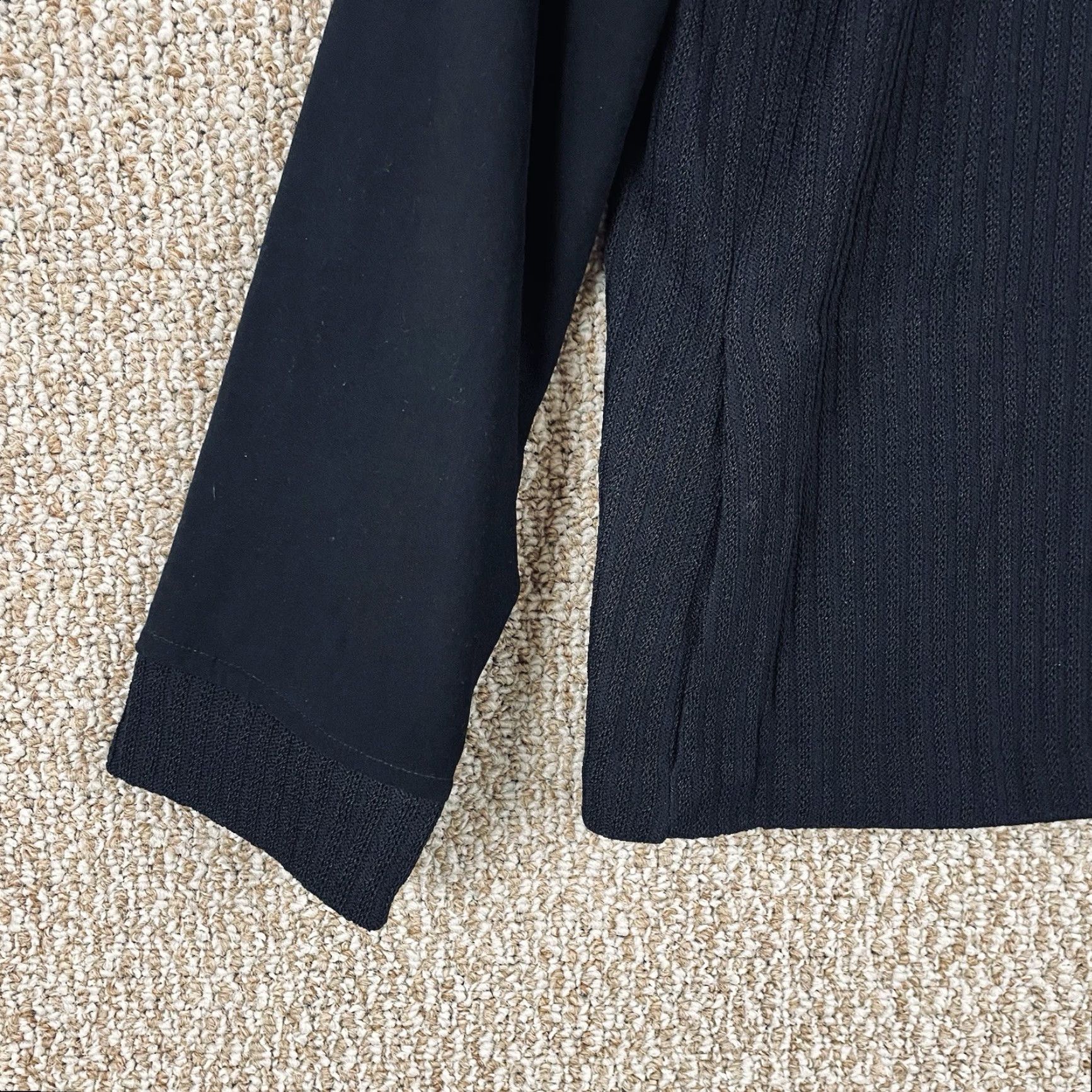 Vintage St John Jacket Medium Ribbed Sanatana Knit Black Wool Short Sleeve? (Note: The original title does not specify short sleeves; keep as Jacket) Size M / US 6-8 / IT 42-44 - 5 Thumbnail