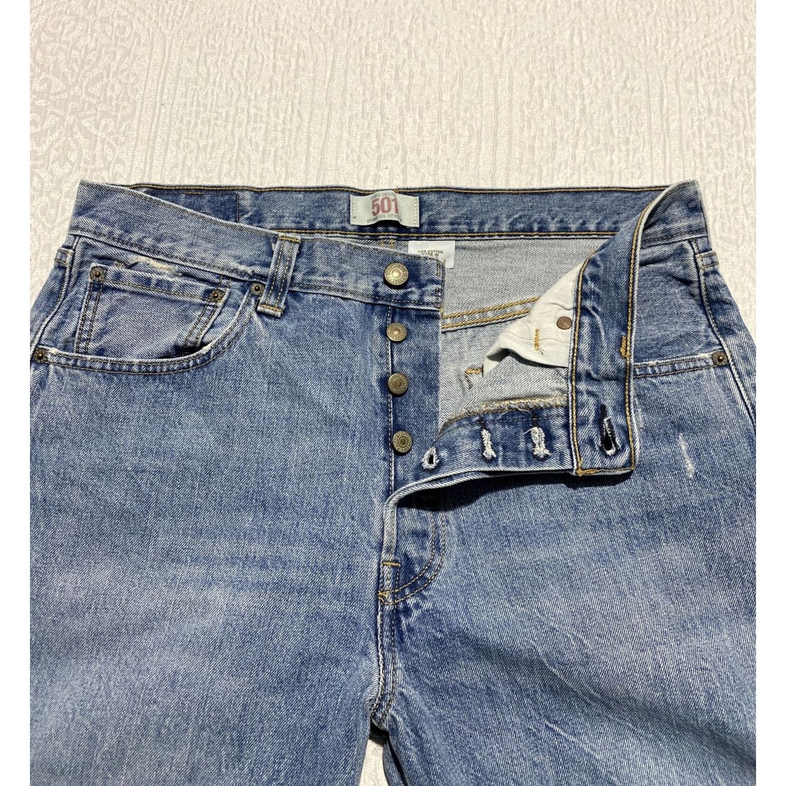 Levi's Levi's 501 Jeans Mens 33x30 Button Fly Straight Denim Vintage Distressed Blue Jeans Regular Fit Mens Size US 33 - 4 Thumbnail