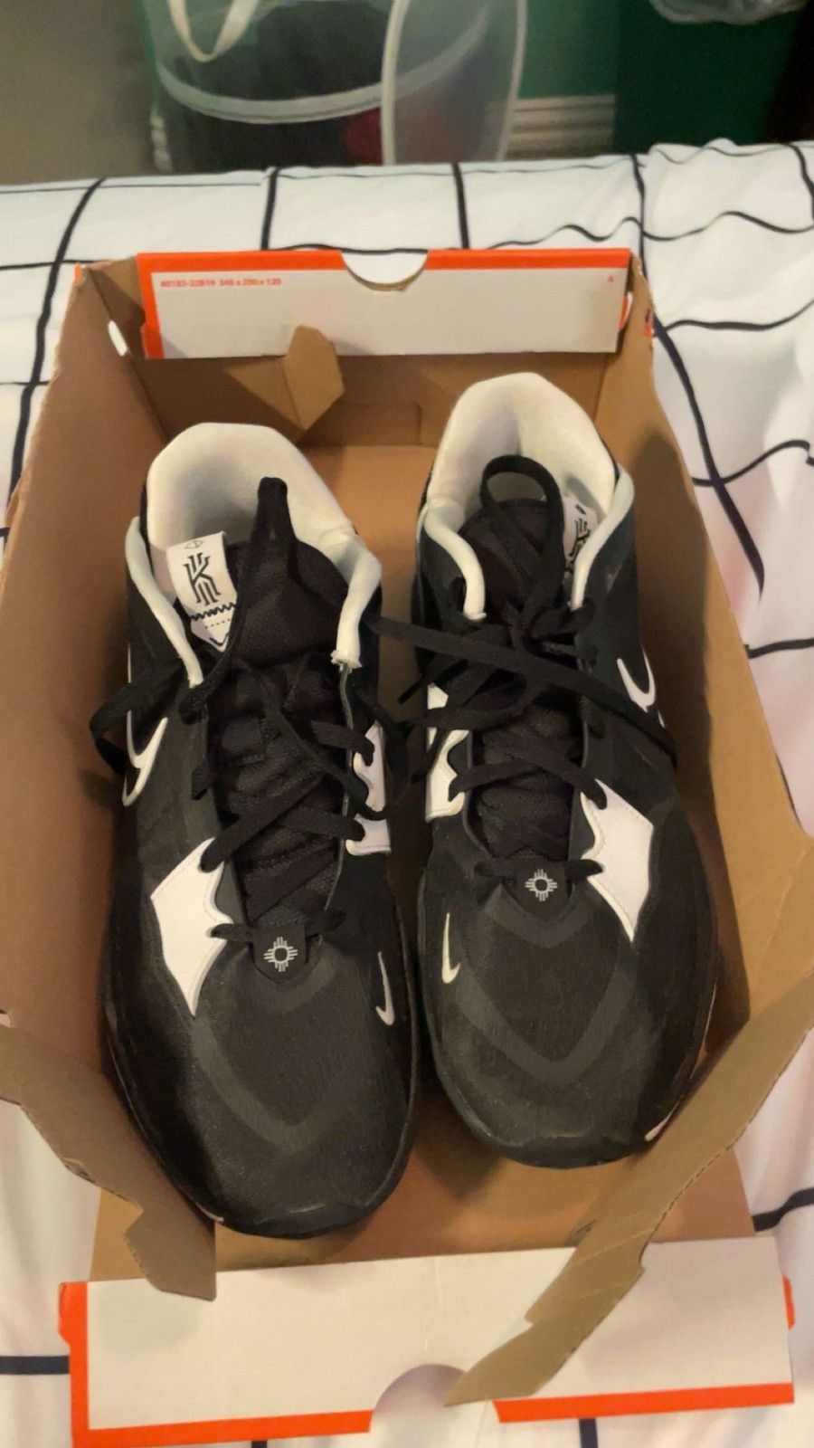 Nike nike kyrie 5 low black tb Size US 13 / EU 46 - 4 Thumbnail