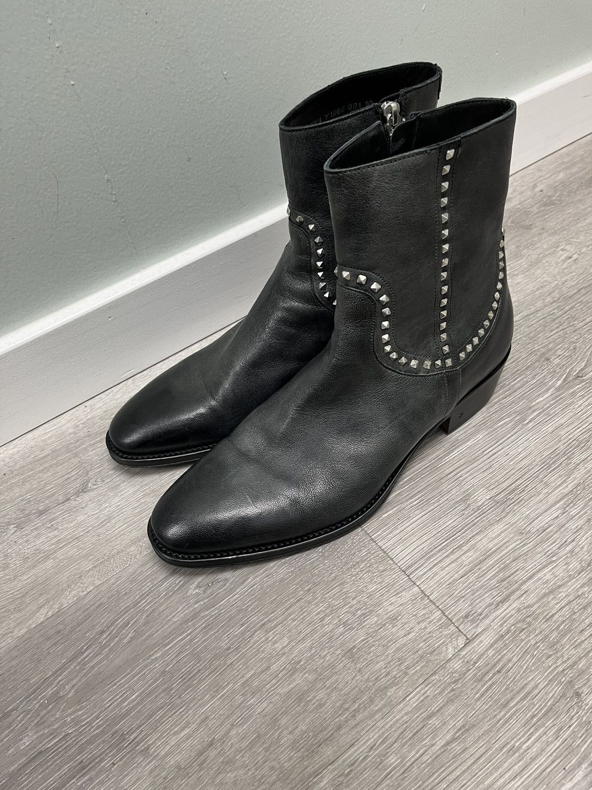 John Varvatos Ludlow studded boot. 10 Size US 10 / EU 43 - 8 Thumbnail