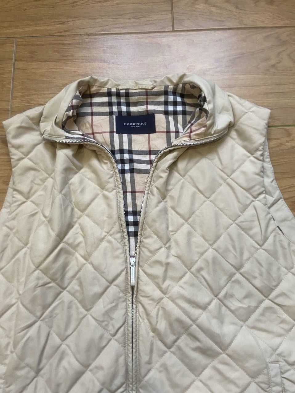 Burberry Vintage Burberry Vests Rare Streetwear L USA Casual Check Size US L / EU 52-54 / 3 - 3 Thumbnail