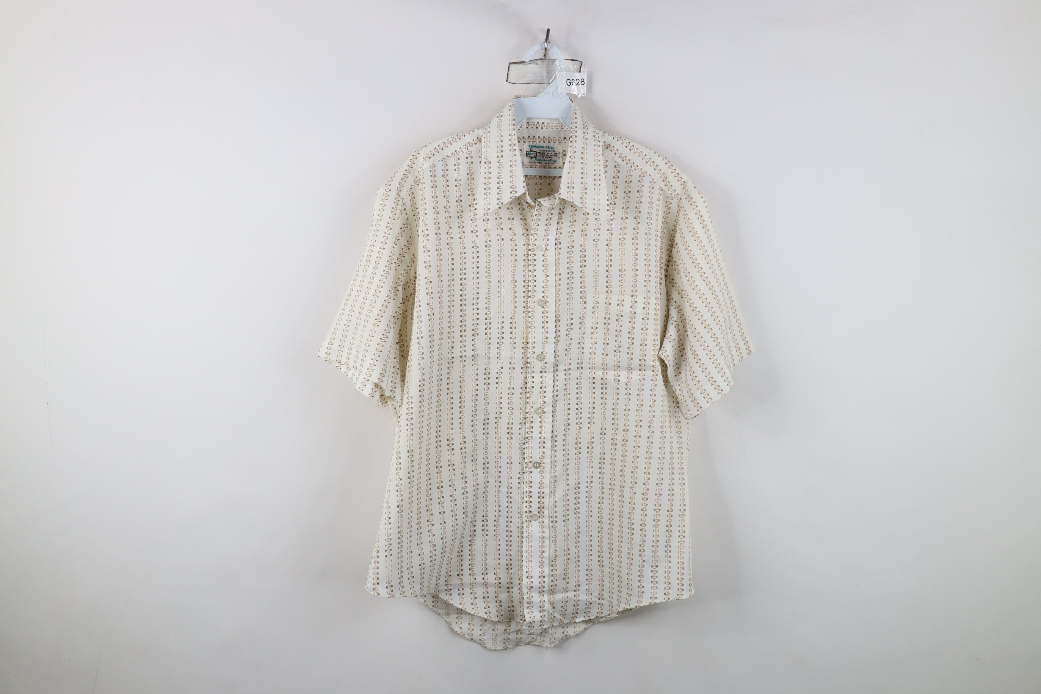 Vintage Vintage 70s Streetwear Short Sleeve Collared Button Shirt Size US XL / EU 56 / 4 - 1 Thumbnail