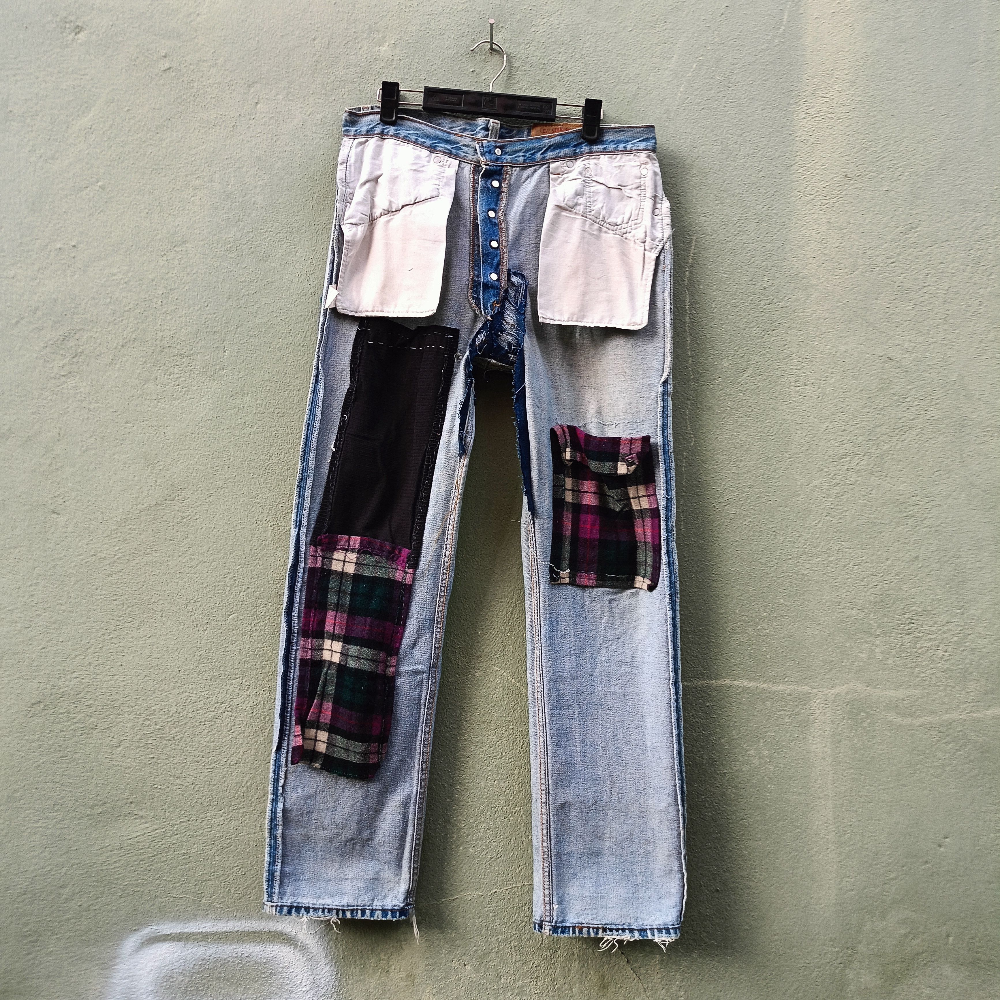 Levi's Vintage Clothing Levi's 501 Distressed jeans Vintage Usa Size US 33 - 2 Thumbnail