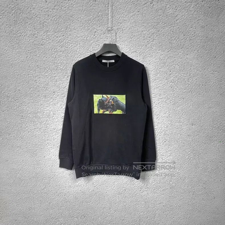 Givenchy Givenchy Round neck animal pattern printed long-sleeve swe Size US XS / EU 42 / 0 - 1 Thumbnail