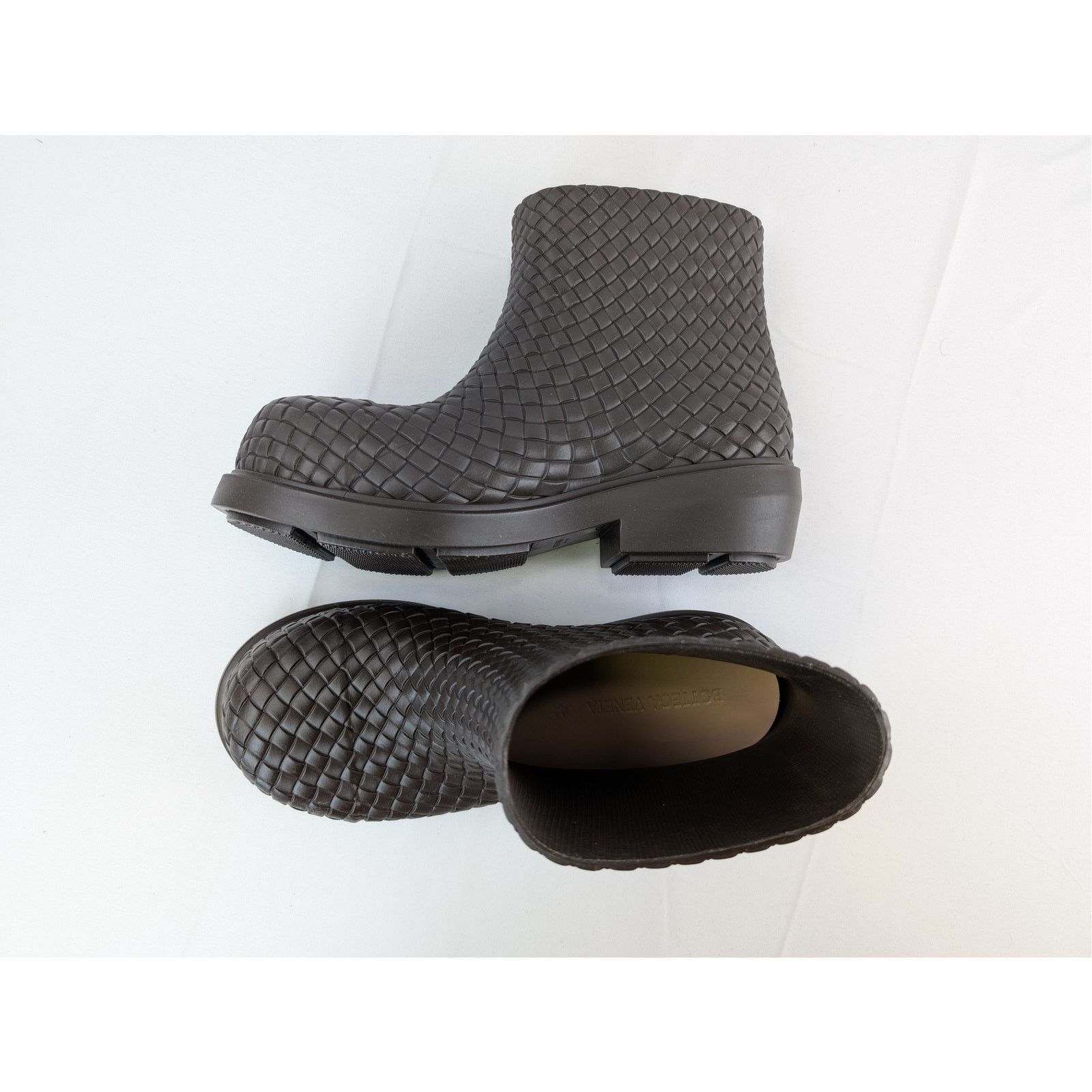Bottega Veneta o1rshd1 Q:2 / Biogum Fireman Ankle Boots in Fondant Size US 11 / EU 44 - 1 Thumbnail