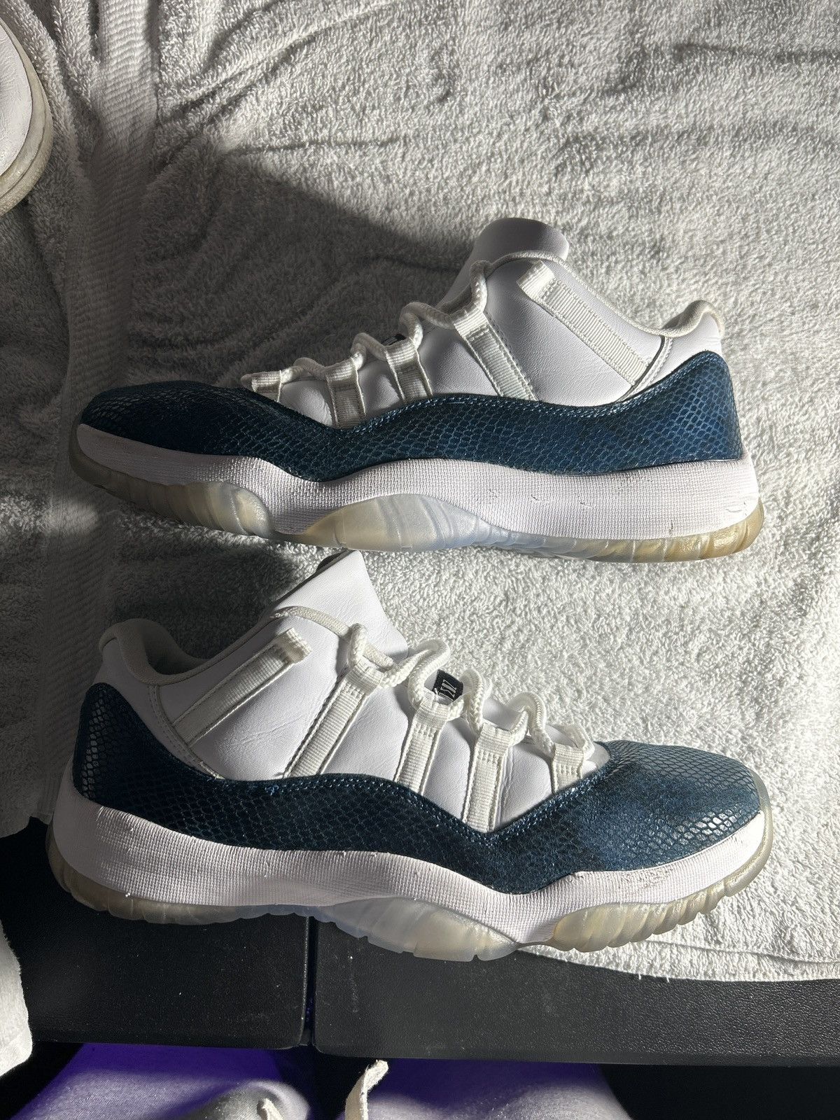 Jordan Brand 2019 Jordan 11 Retro Low ‘Navy Snakeskin’ Size US 10 / EU 43 - 1 Thumbnail