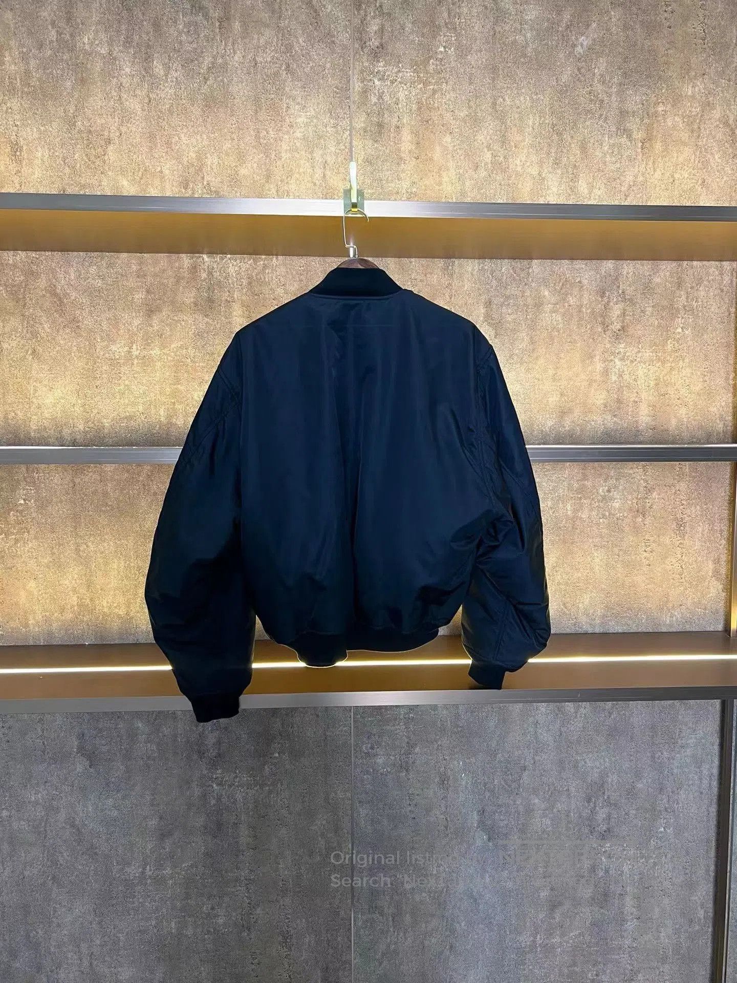 Balenciaga Balenciaga New Logo Bomber. Size US XS / EU 42 / 0 - 2 Thumbnail