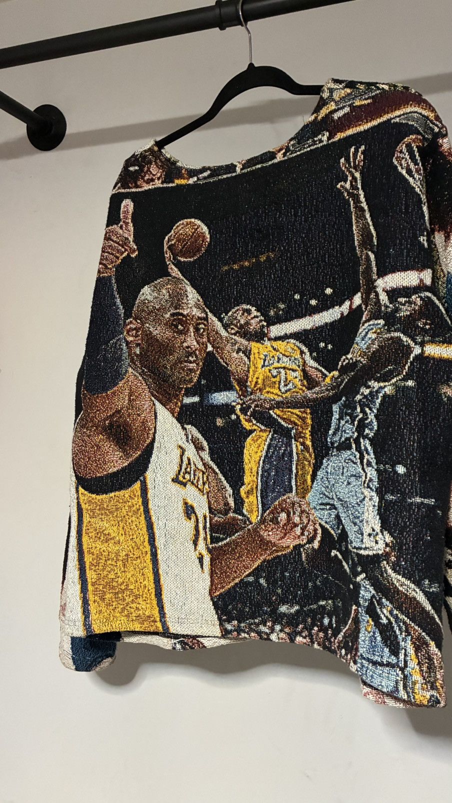 Other Vintage Kobe Bryant and Celso piña Tapestry Knit Sweater Size US L / EU 52-54 / 3 - 3 Thumbnail