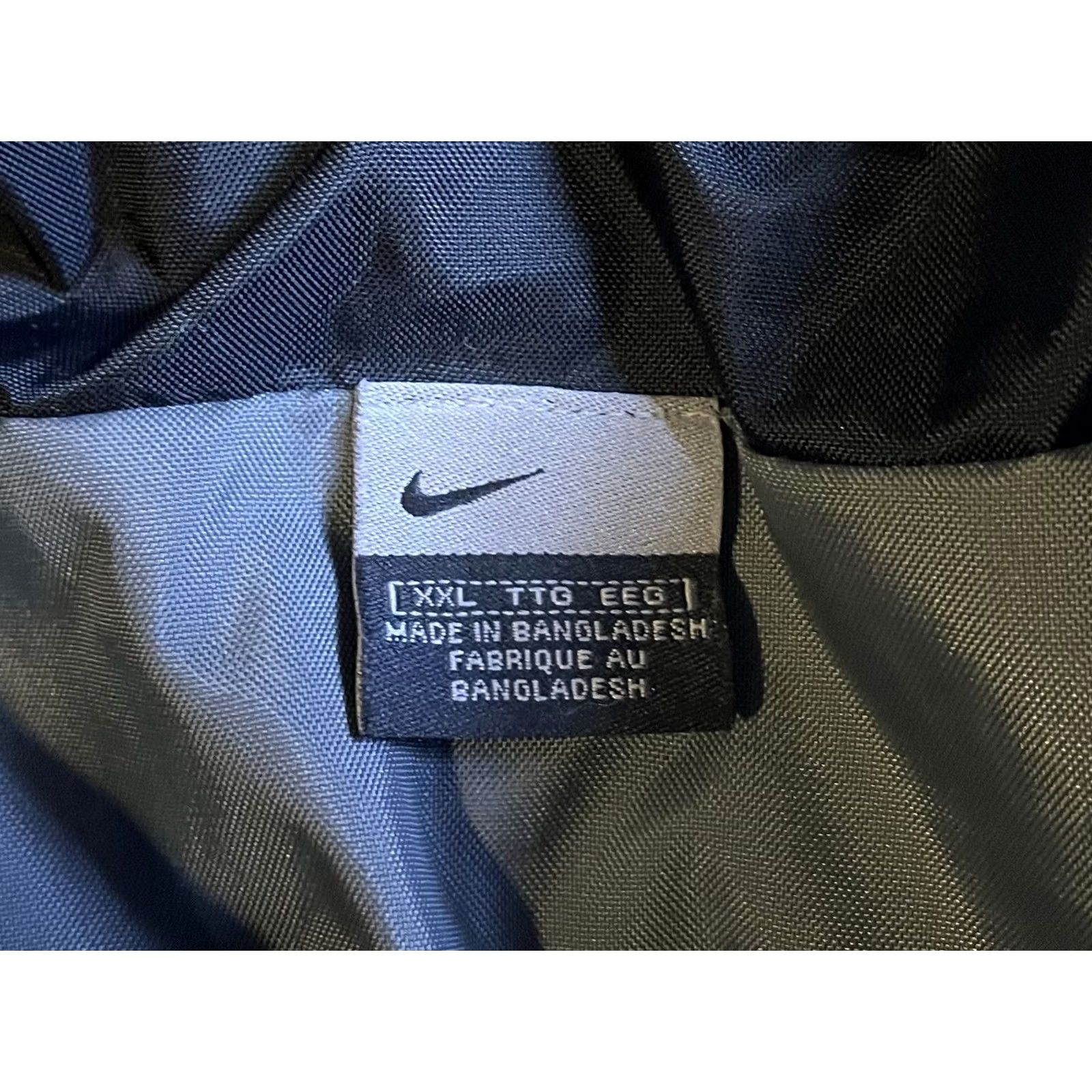 Nike VINTAGE Nike Rave Skater Winter Jacket Men’s 2XL Gray Bomber Coat, Zip, Full Zip, Lined, Pockets, 90s Hipster Outdoor Ski, Mens Size US XXL / EU 58 / 5 - 4 Thumbnail