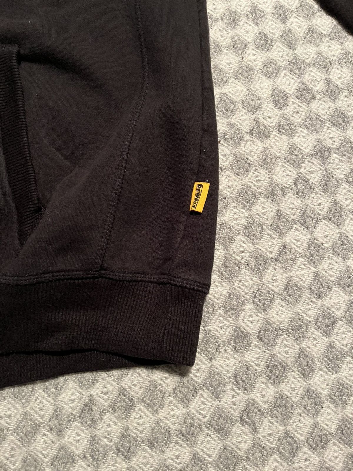 Other DeWalt Mens Hoodie Size US XL / EU 56 / 4 - 2 Thumbnail