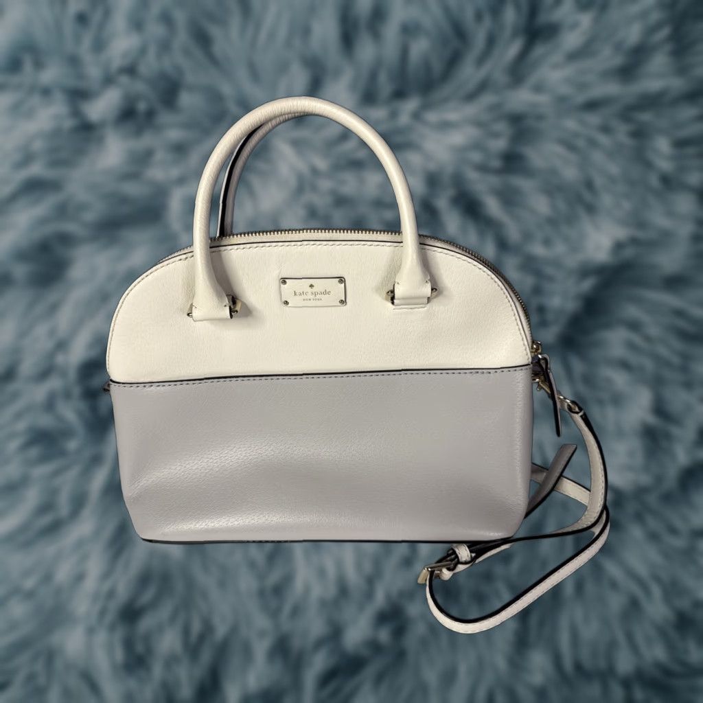 Vintage Kate Spade Crossbody Bag Grove Street Carli Purse White Gray Leather Women Car Theme 90s? Size ONE SIZE - 1 Thumbnail