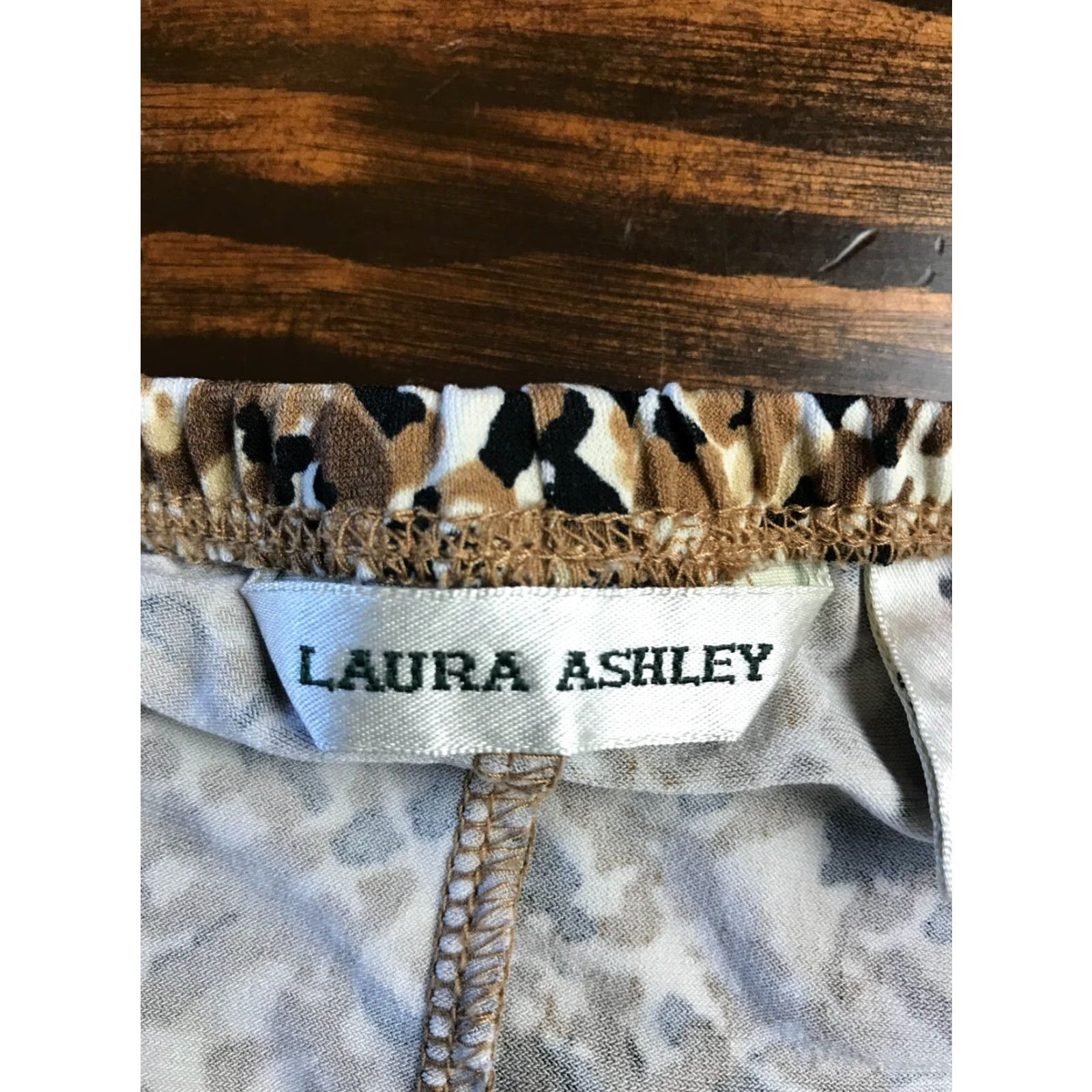 Laura Ashley Laura Ashley Skirt Womens Large Midi A-Line Brown Tan Black Lined Regular Polyester Casual Fall Spring Summer Vintage No N/A Size 36" / US 14 / IT 50 - 6 Thumbnail