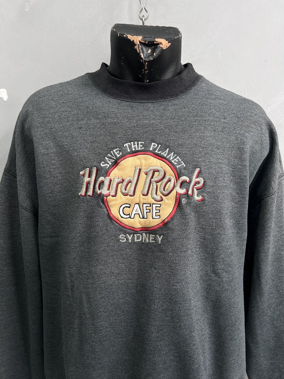 Hard Rock Cafe Hard Rock Cafe Sweatshirt Grey Vintage Size US L / EU 52-54 / 3 - 2 Thumbnail