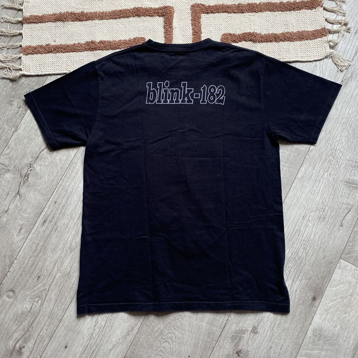 Band Tees VINTAGE BLINK-182 Y2K SMILE ROCK BAND T SHIRT Size US XL / EU 56 / 4 - 2 Thumbnail