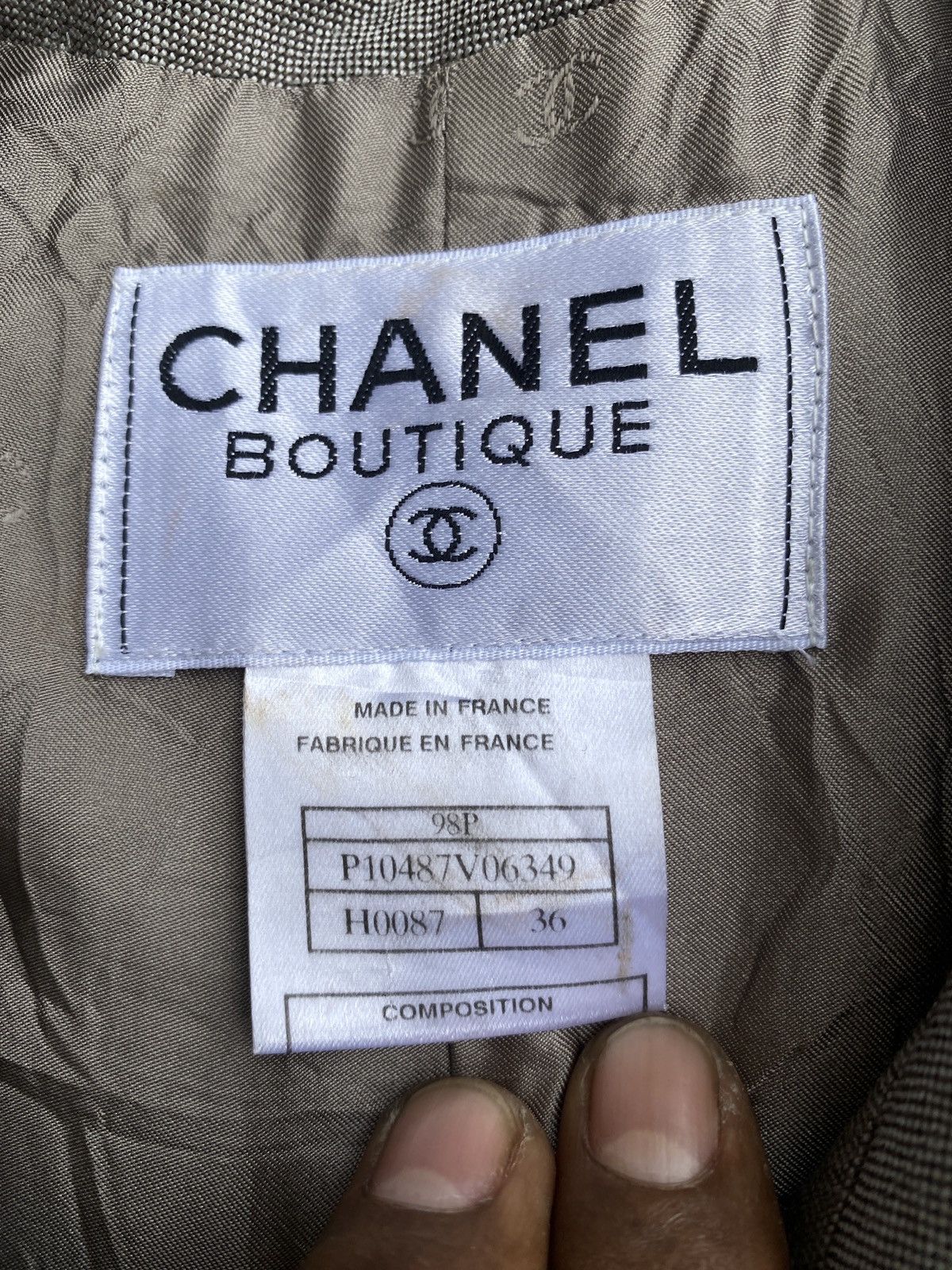 Chanel Chanel boutique missing button jacket Size XS / US 0-2 / IT 36-38 - 8 Thumbnail