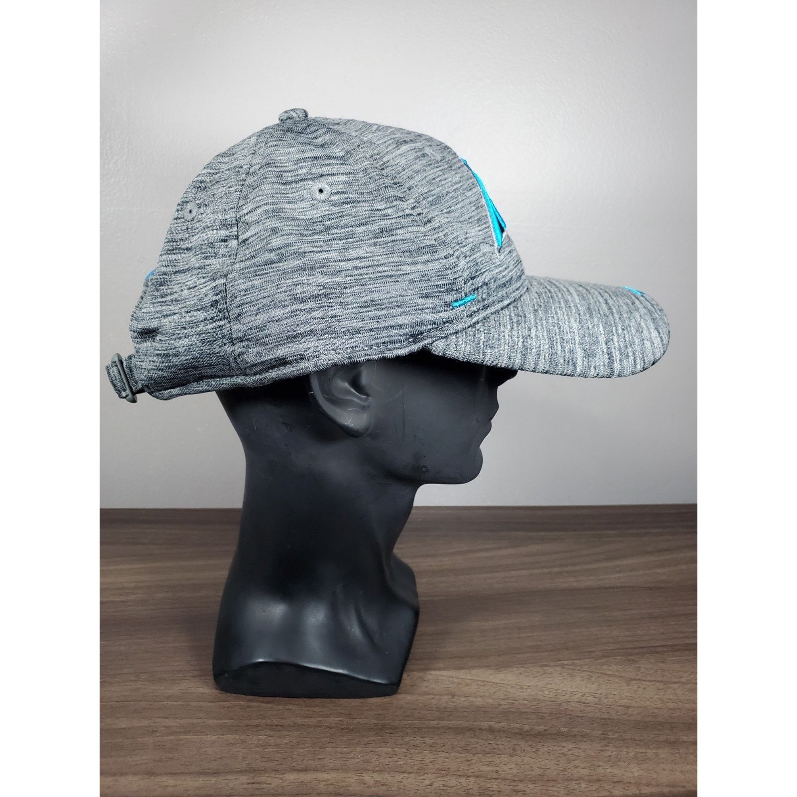 NFL × New Era Carolina Panthers 9Twenty Hat Heather Gray Adjustable Cap Size ONE SIZE - 7 Thumbnail