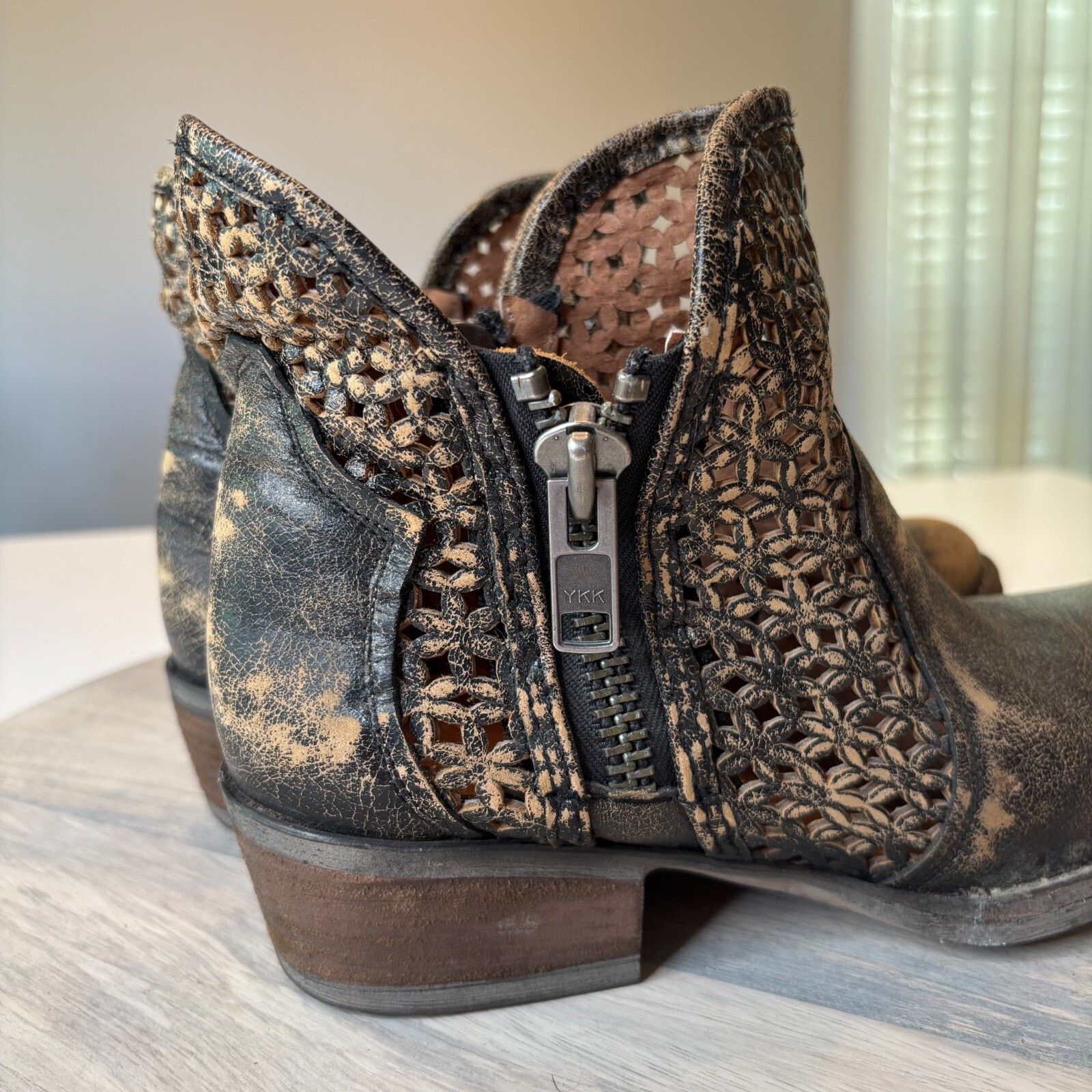 Corral Circle G by Corral Women's Black Cut Out Shortie Boots Sz 9 Size US 9 / IT 39 - 6 Thumbnail