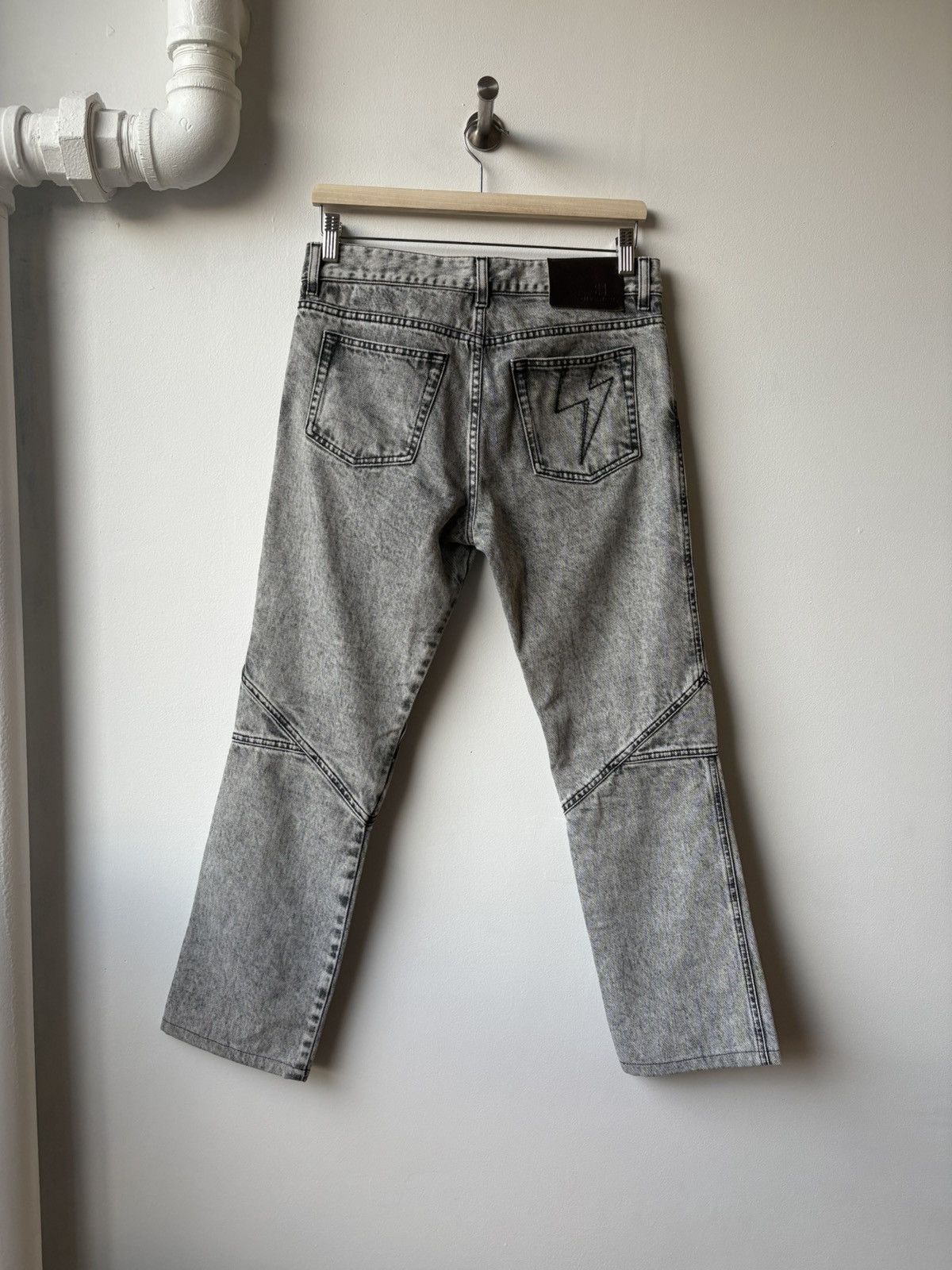Givenchy Givenchy light grey biker denim Size US 29 - 2 Thumbnail