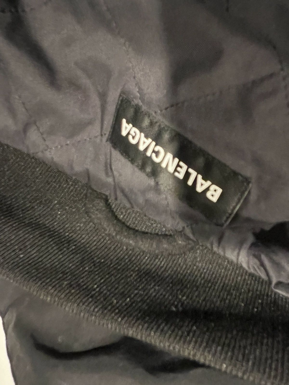 Balenciaga Balenciaga 2 in 1 parka. 44/S. $3000 Size US S / EU 44-46 / 1 - 12 Thumbnail