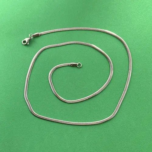 Designer × Jewelry Titanium Steel Link Chain Necklace for Men Women Size ONE SIZE - 3 Thumbnail