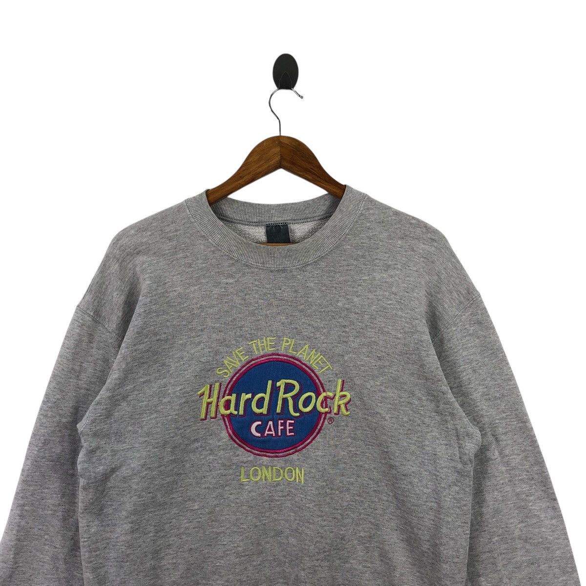 Vintage HARD ROCK CAFE London Save The Planet Fotl Sweatshir