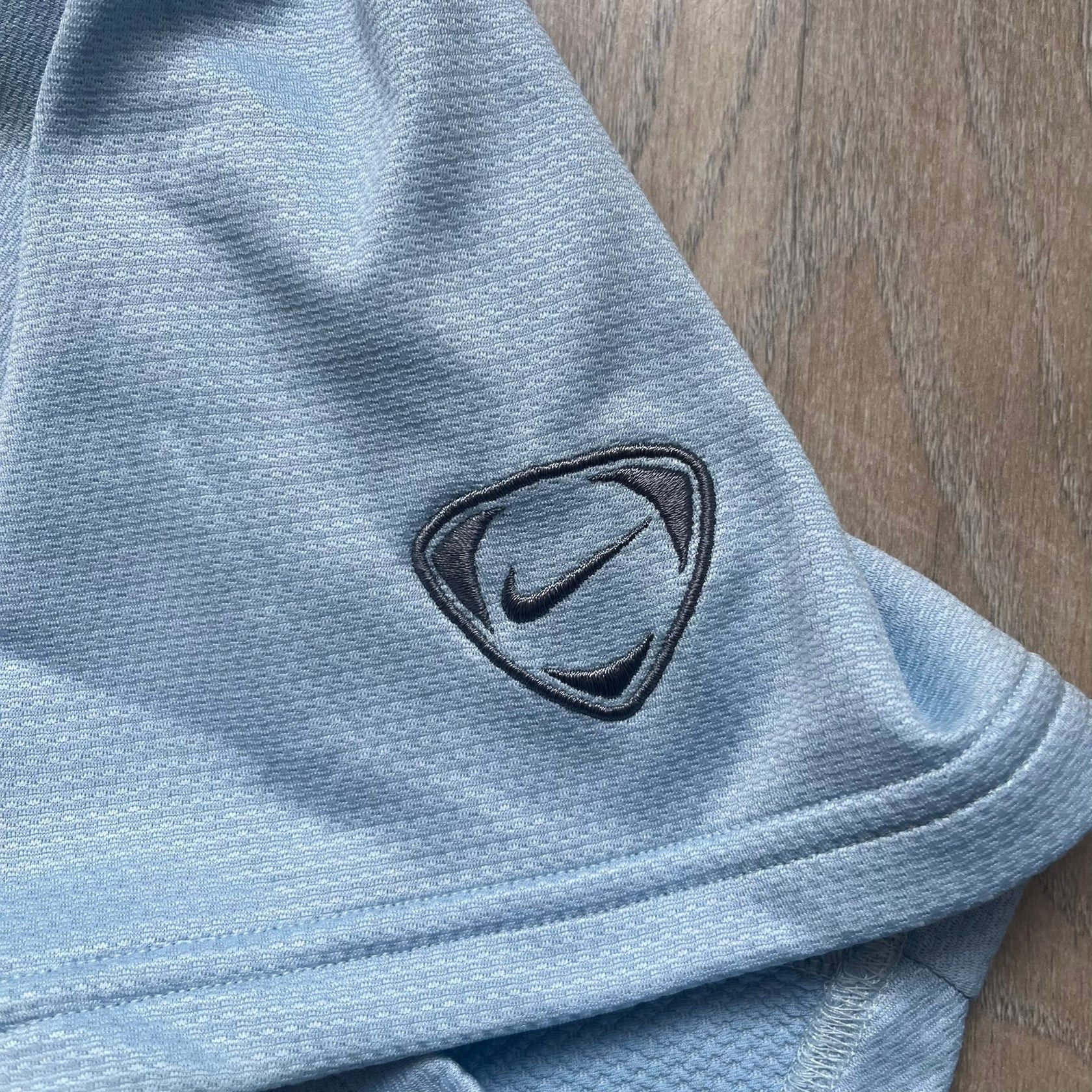 Nike Nike Sphere Dry 90's Baby Blue Tee Size US L / EU 52-54 / 3 - 5 Thumbnail