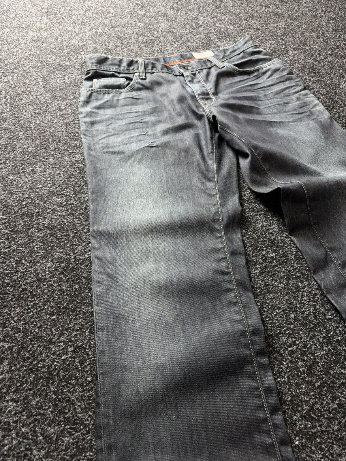 Hugo Boss Avant Garde 00s Vntg Hugo Boss Black Denim Jeans Regular Fit Size US 34 / EU 50 - 3 Thumbnail