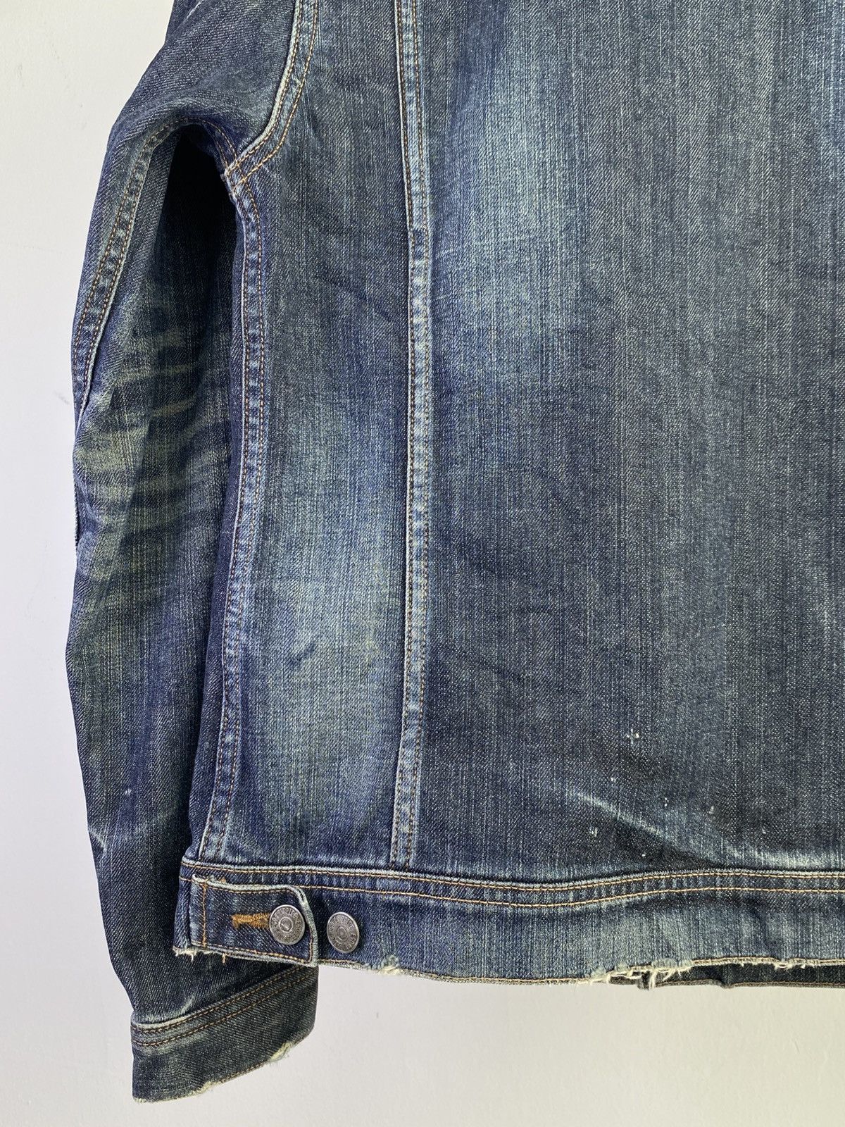 Ego Tripping Ego Tripping Distressed Denim Trucker Jacket Japan Size US S / EU 44-46 / 1 - 13 Thumbnail