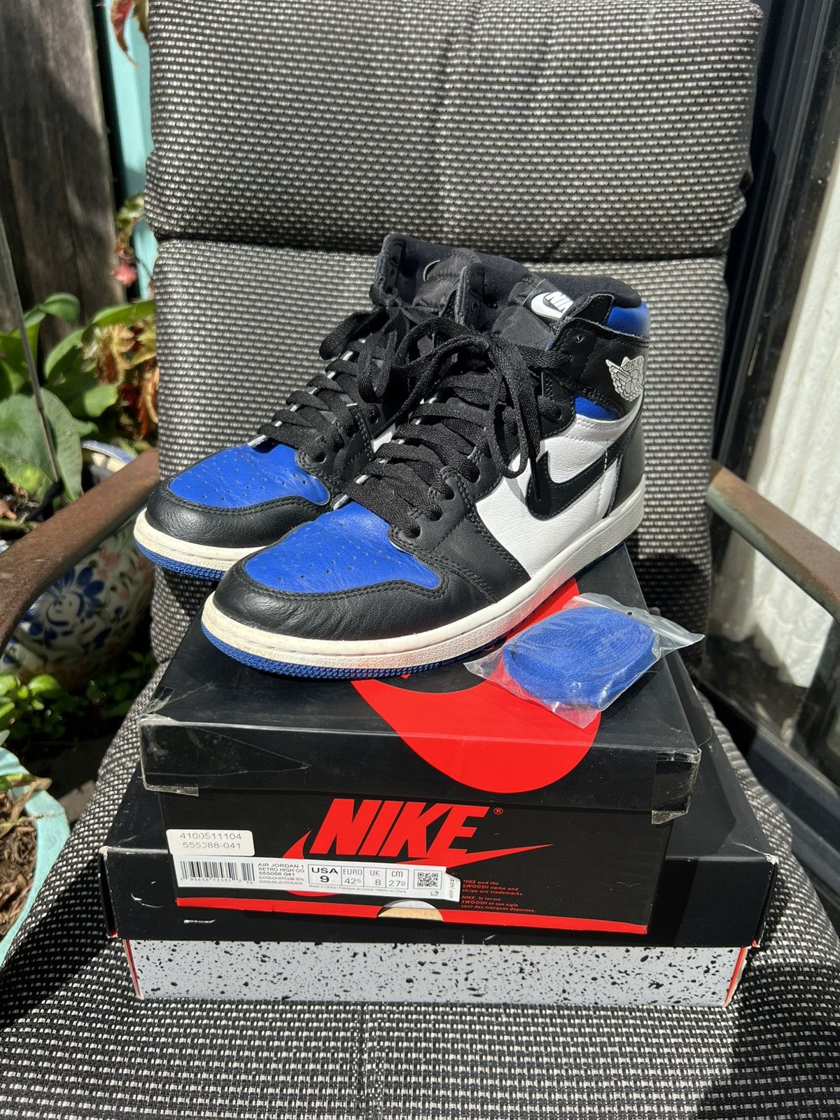 Jordan Brand Air Jordan 1 High Royal Toe Size US 9 / EU 42 - 1 Thumbnail