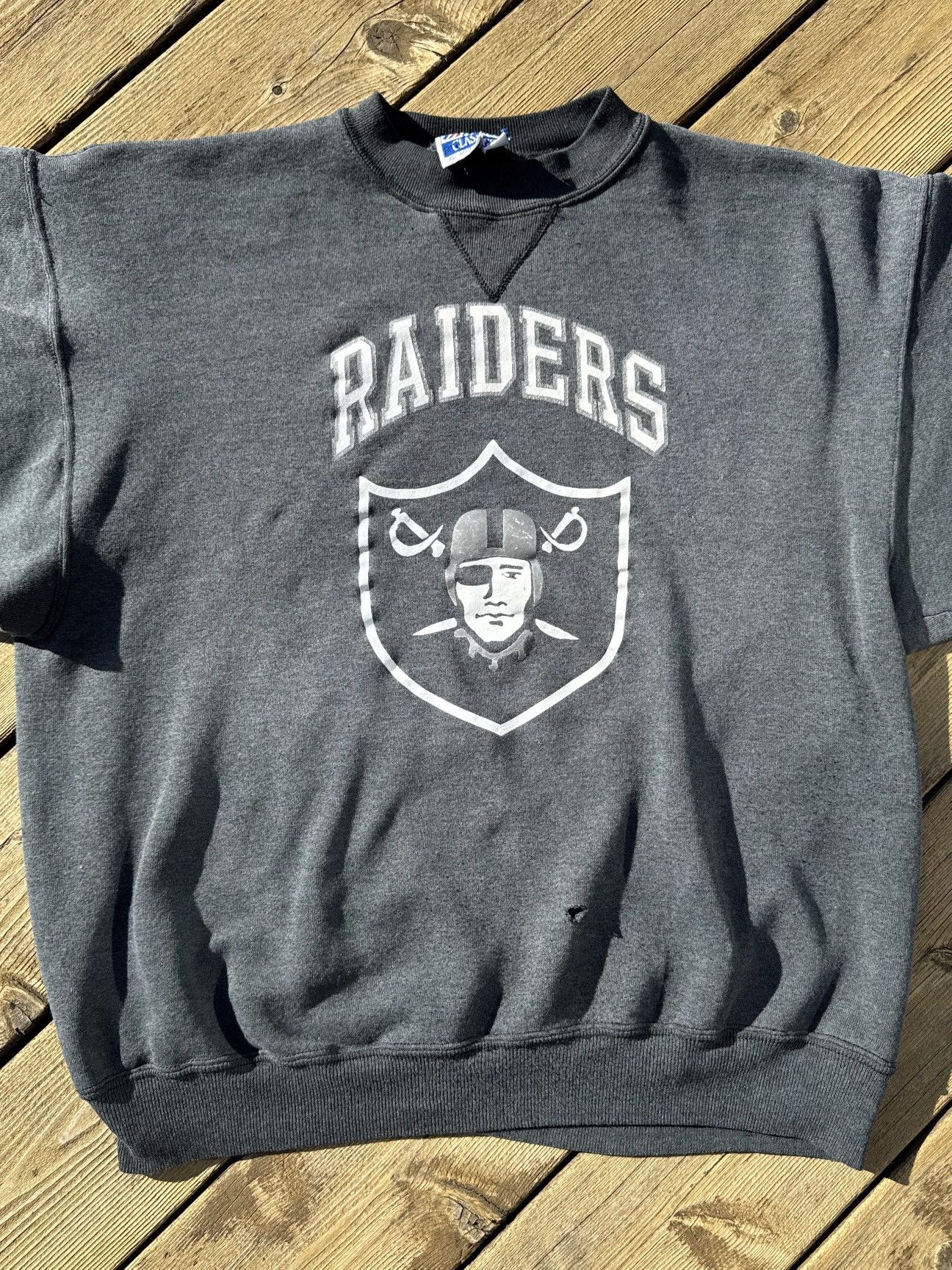 Vintage Vintage 80s Los Angeles Raiders Shield Logo Crewneck XL Size US XL / EU 56 / 4 - 2 Thumbnail