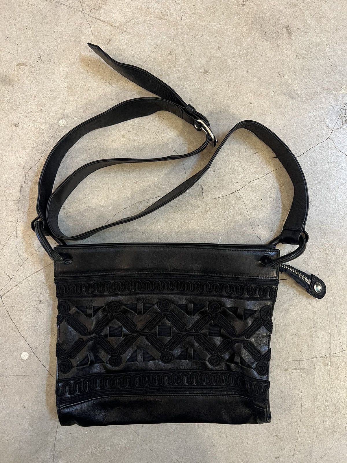 Jean Paul Gaultier 2000s Jean Paul Gaultier Native Leather Slingbag Size ONE SIZE - 1 Thumbnail
