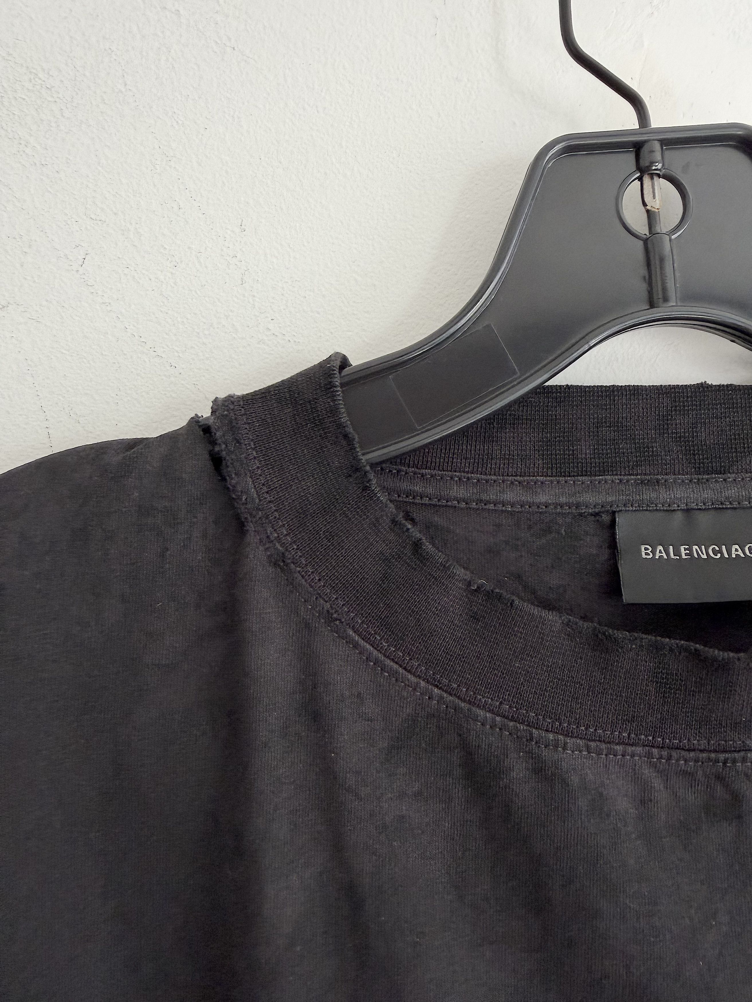 Balenciaga New Fall 25 Destroyed Emo Boxy T-Shirt (L) Size US L / EU 52-54 / 3 - 5 Thumbnail