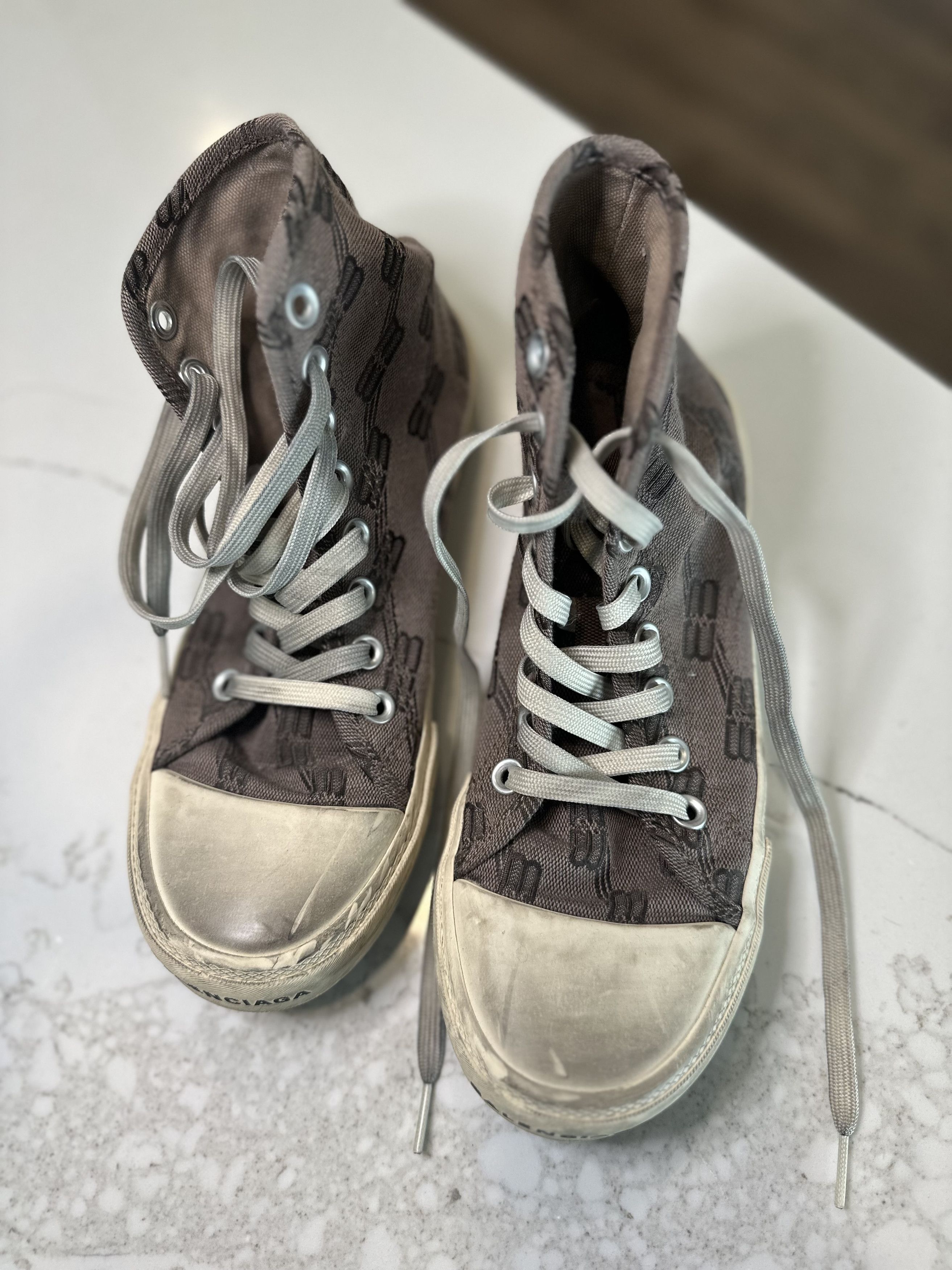 Balenciaga Balenciaga Paris High Top BB Monogram Sneakers - size 37 Size US 7 / IT 37 - 4 Thumbnail