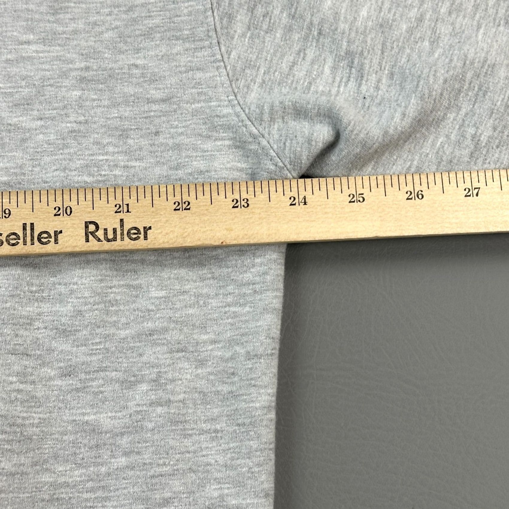 Logo 7 VINTAGE Surfer Magazine Hoodie Mens L Gray Short Sleeve Logo Spellout Pullover Size US L / EU 52-54 / 3 - 7 Thumbnail
