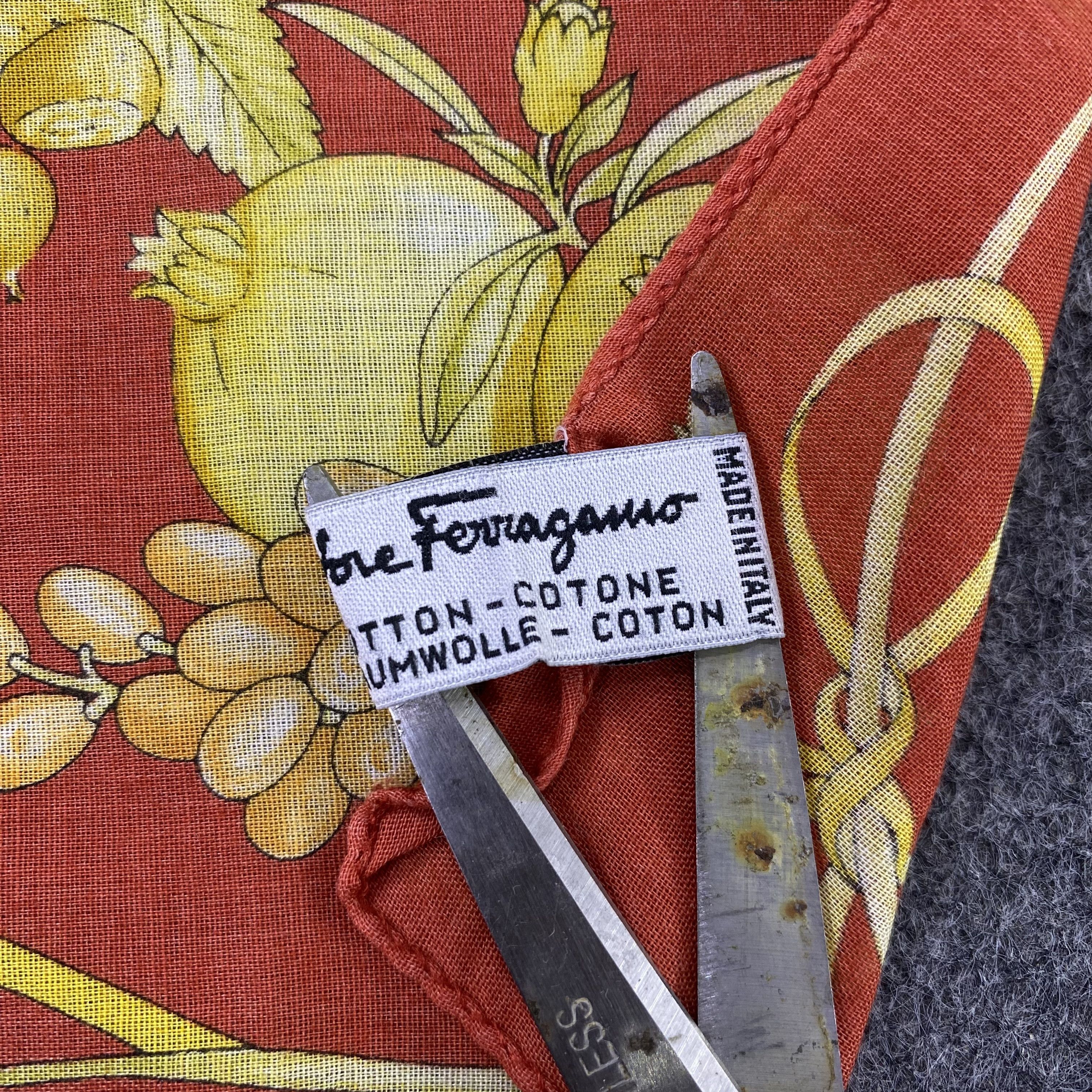 Salvatore Ferragamo Salvatore Ferragama Handkerchief Neckerchief Bandana-B1816 Size ONE SIZE - 9 Thumbnail
