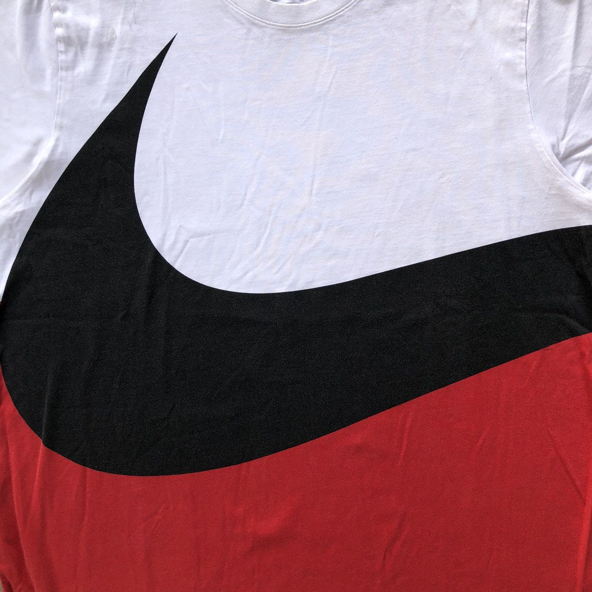 Nike Nike big swoosh tshirt Size US XL / EU 56 / 4 - 2 Thumbnail